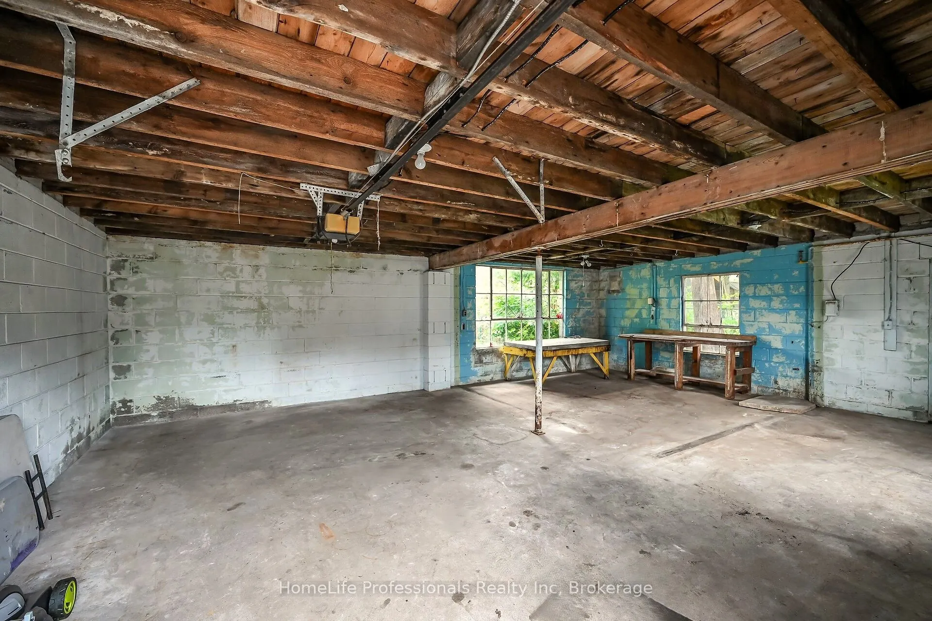 96 Aberdeen Avenue