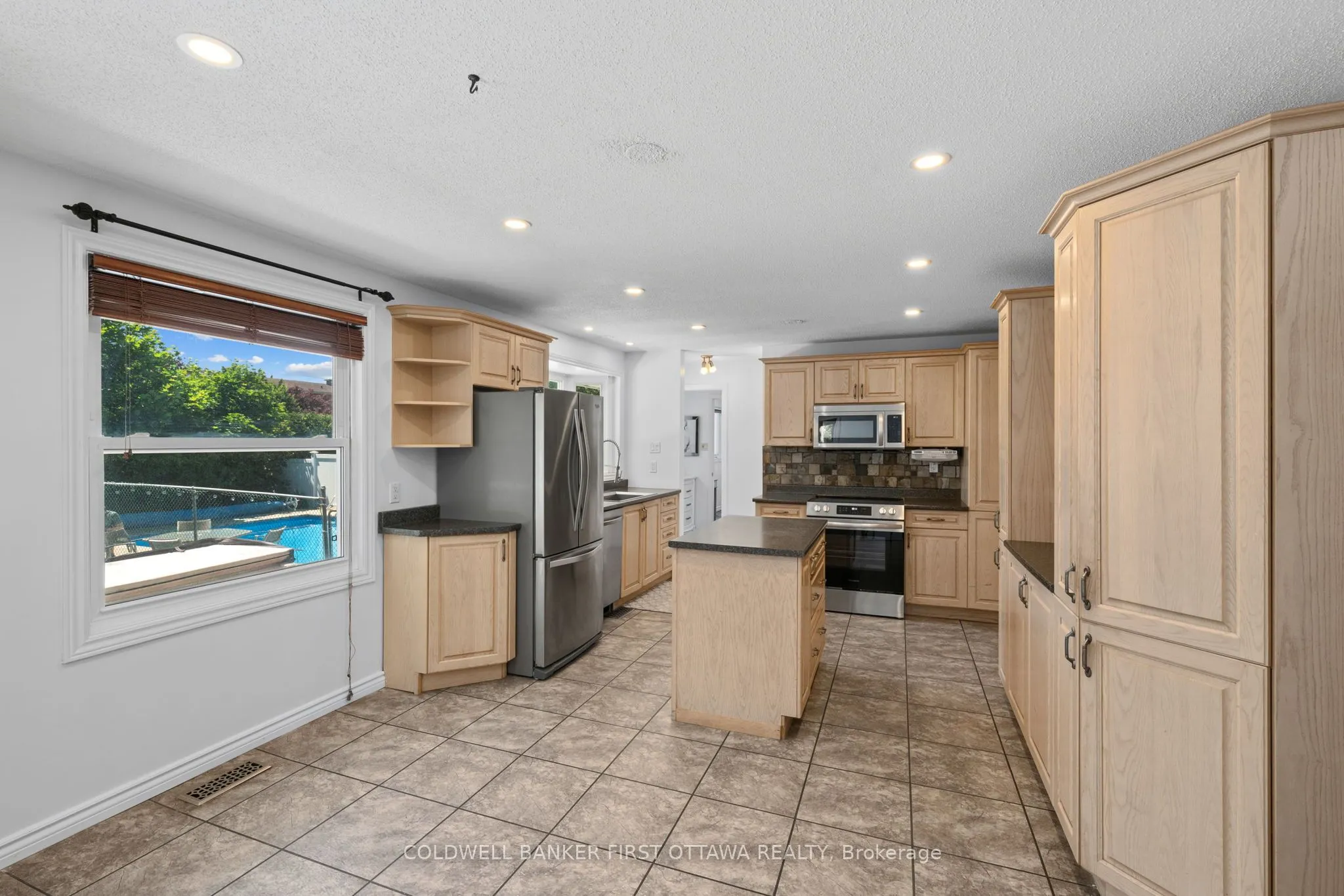 12 Bradgate Drive