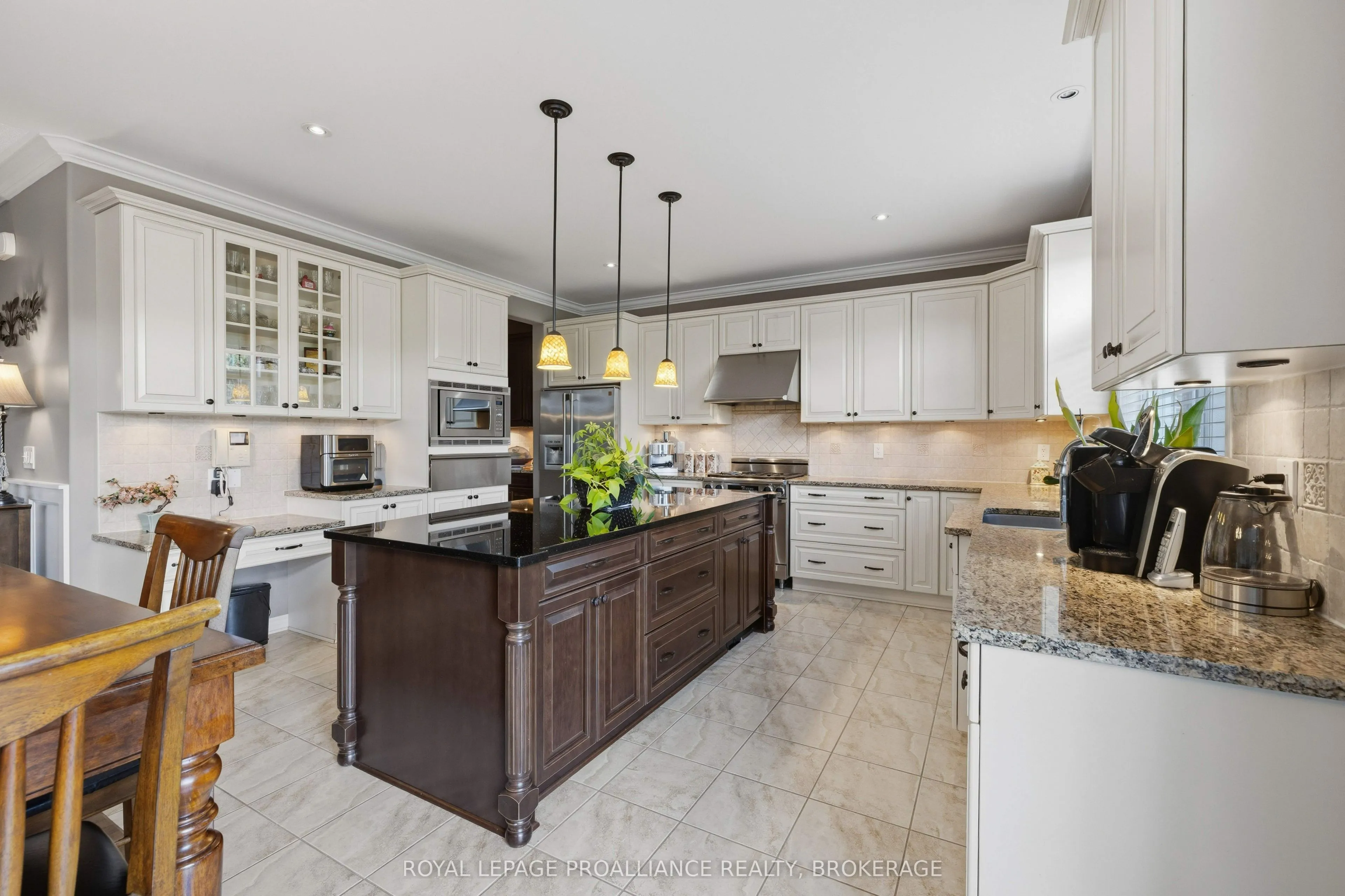 633 Fieldstone Drive