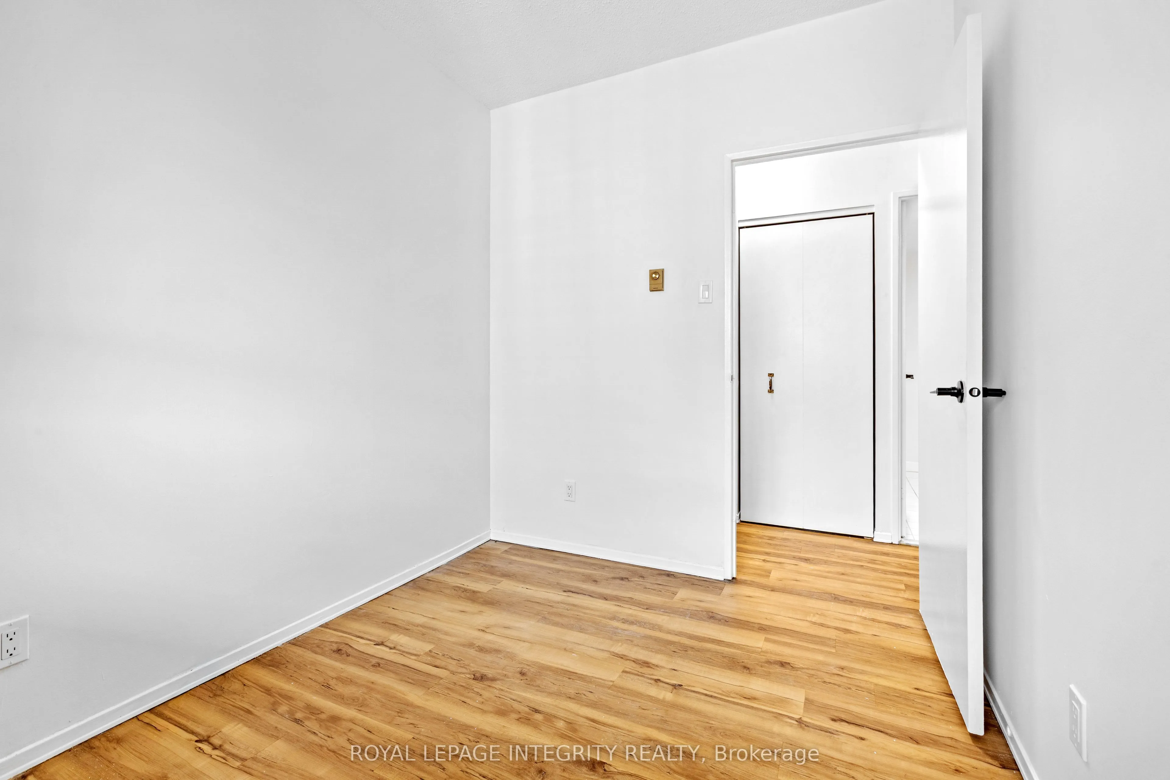 475 Laurier Avenue W #2001