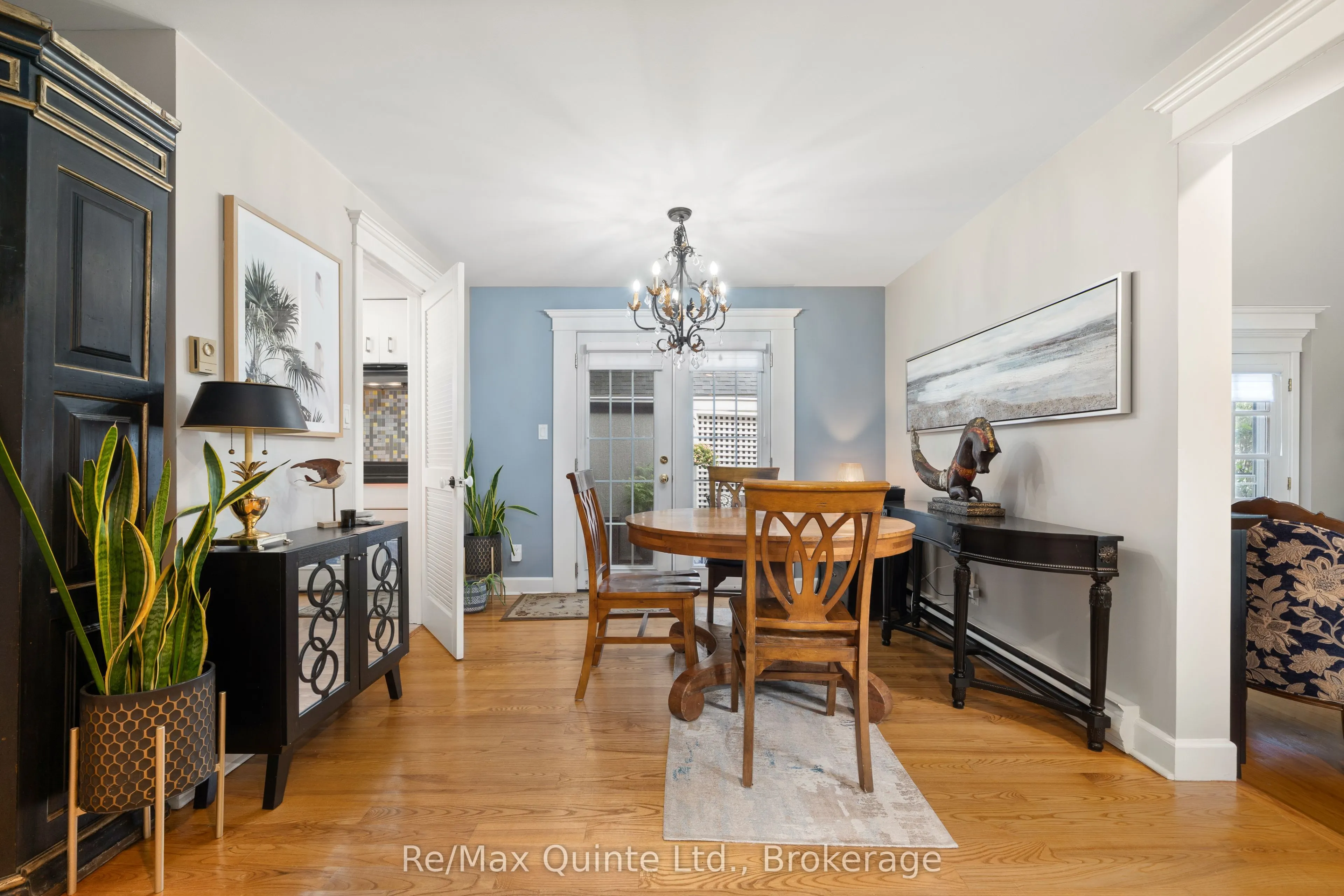 99 Bridge Street E #5