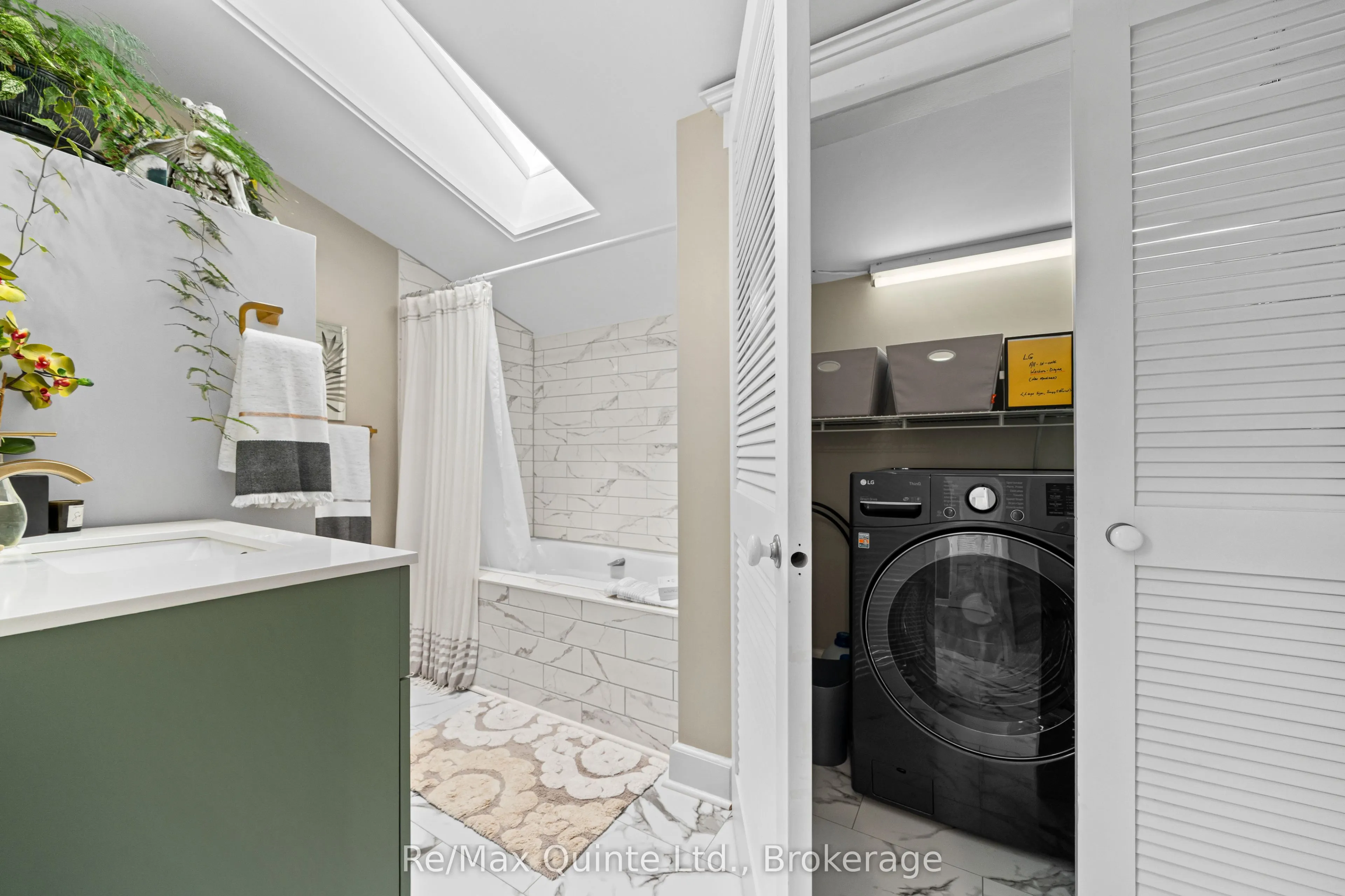 99 Bridge Street E #5