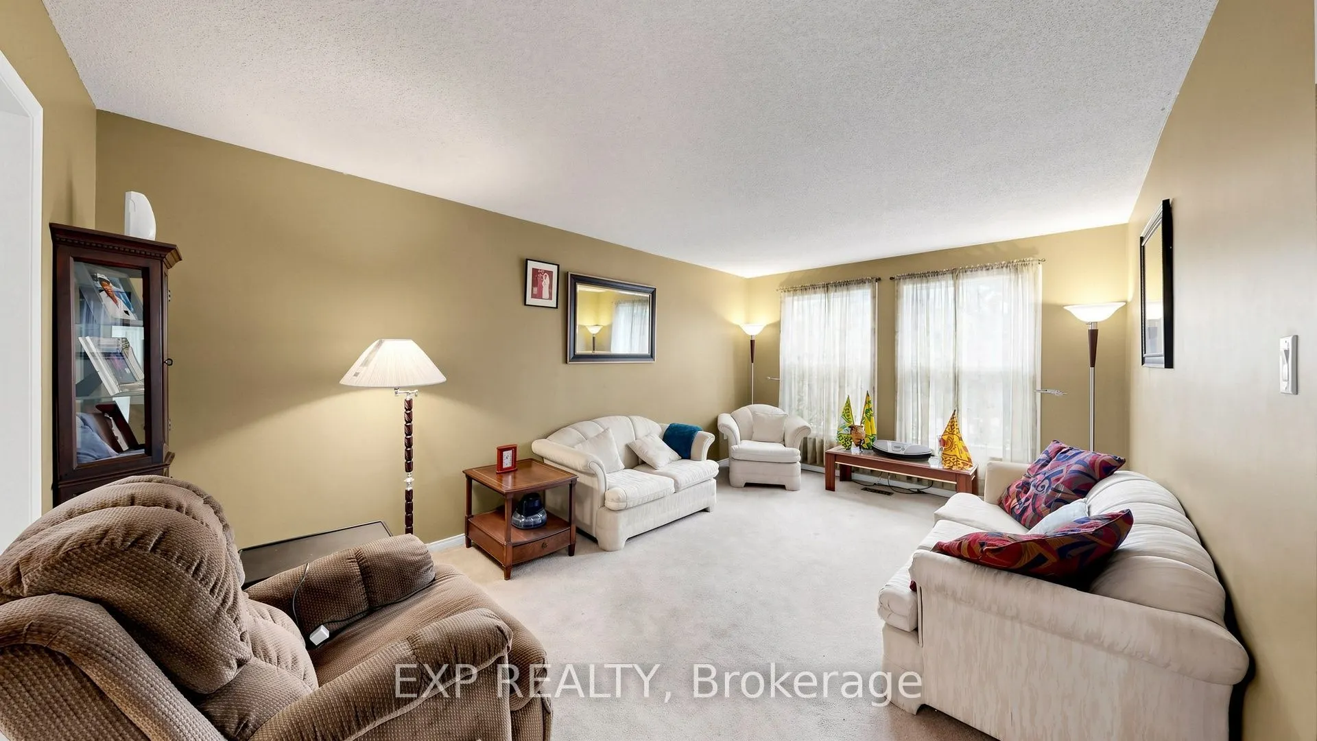 28 Hurlbut Place