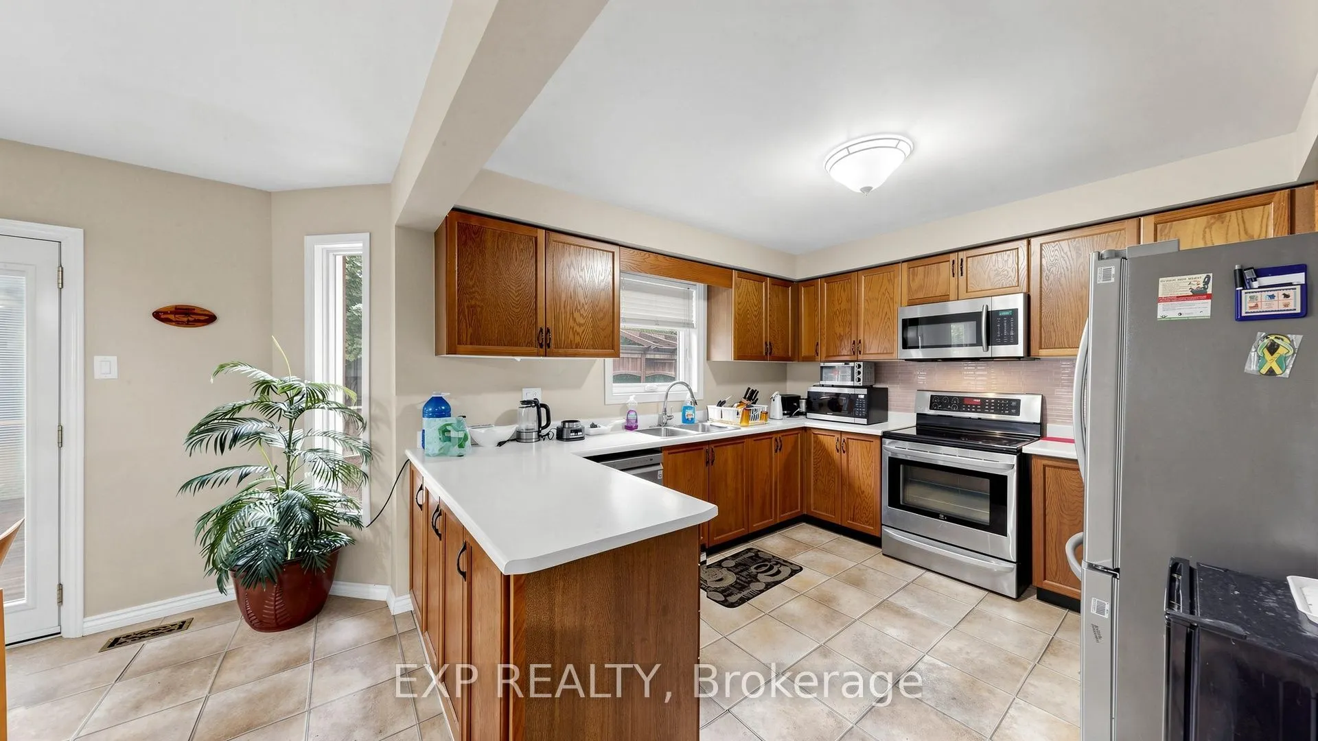 28 Hurlbut Place