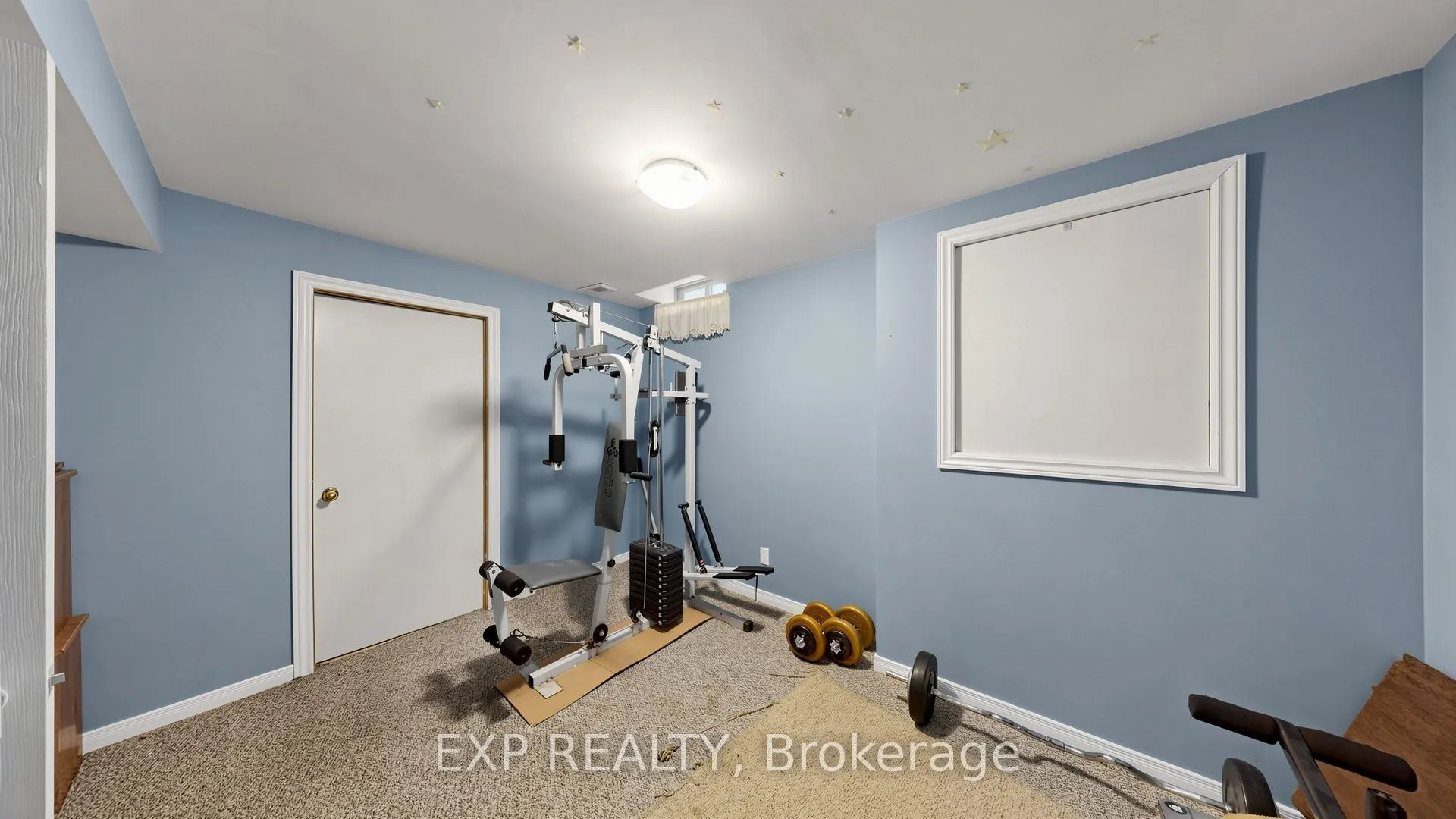 28 Hurlbut Place
