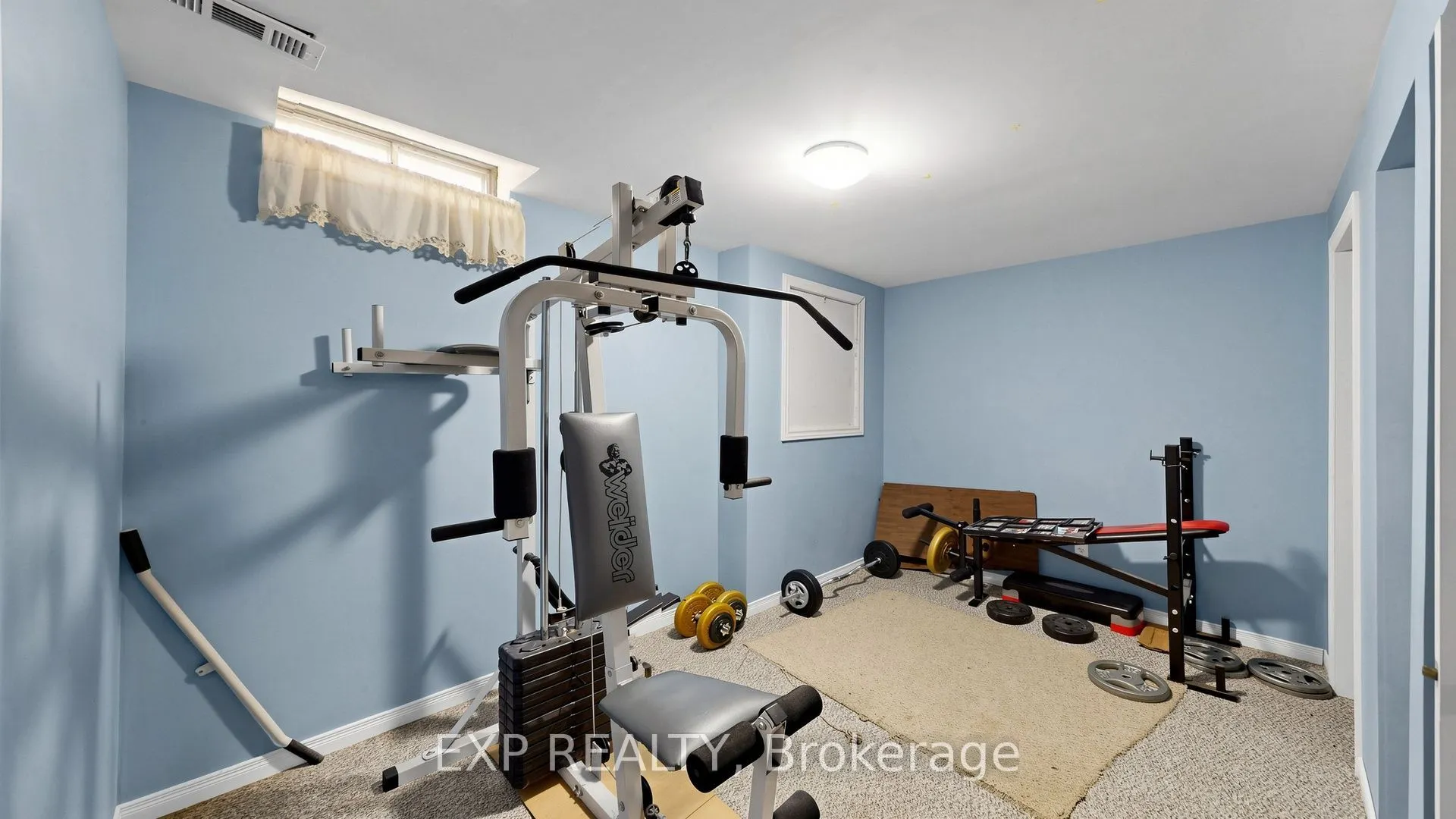 28 Hurlbut Place