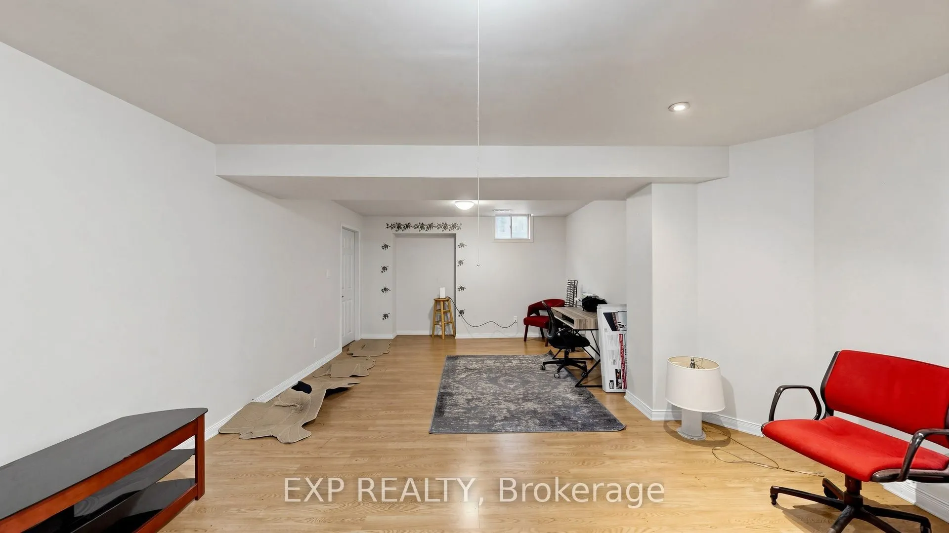 28 Hurlbut Place
