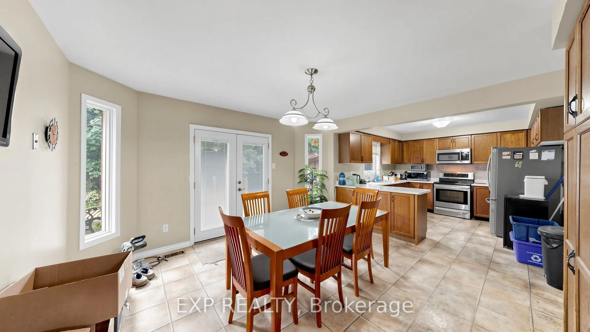 28 Hurlbut Place