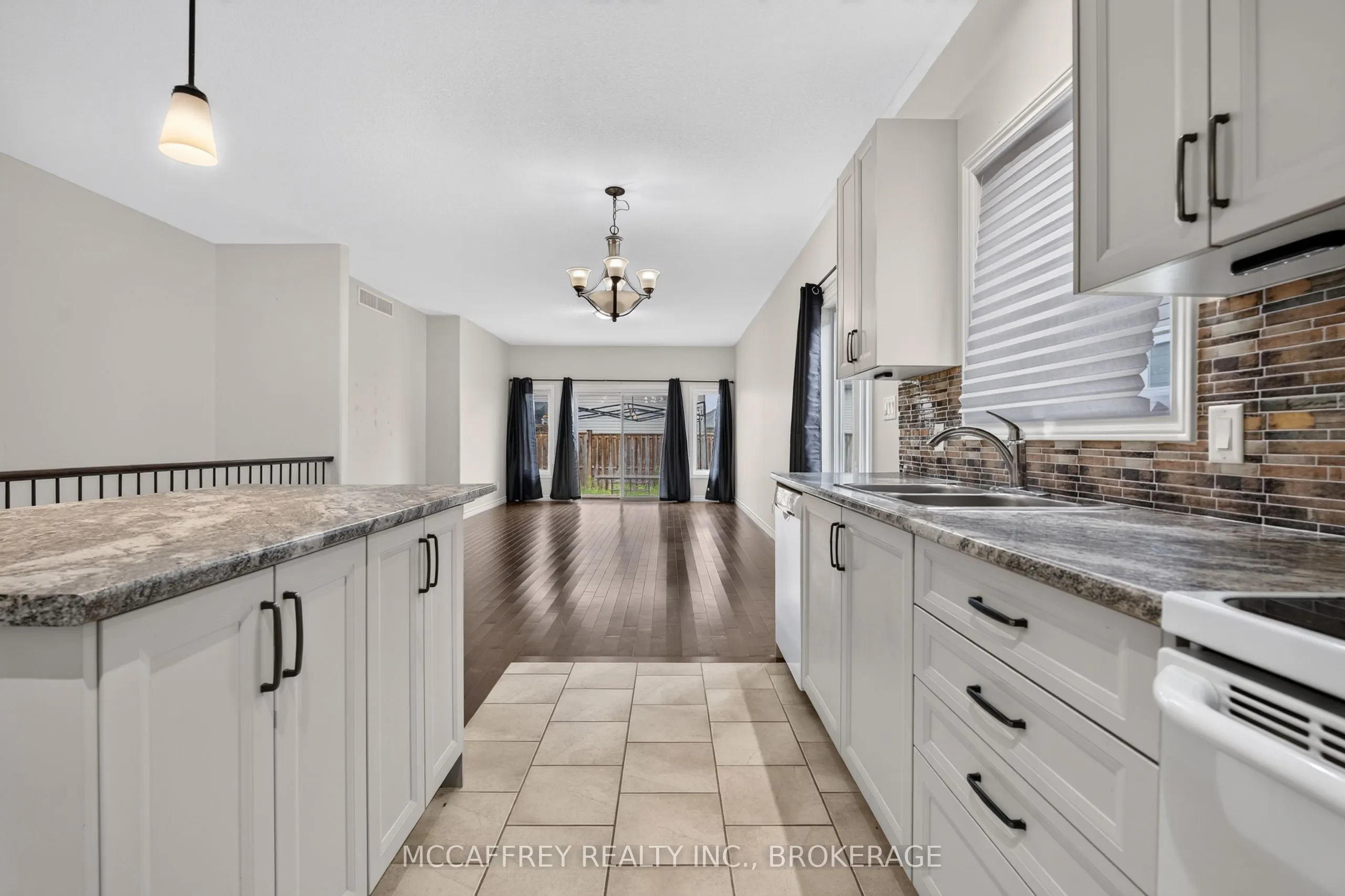 1286 Carfa Crescent