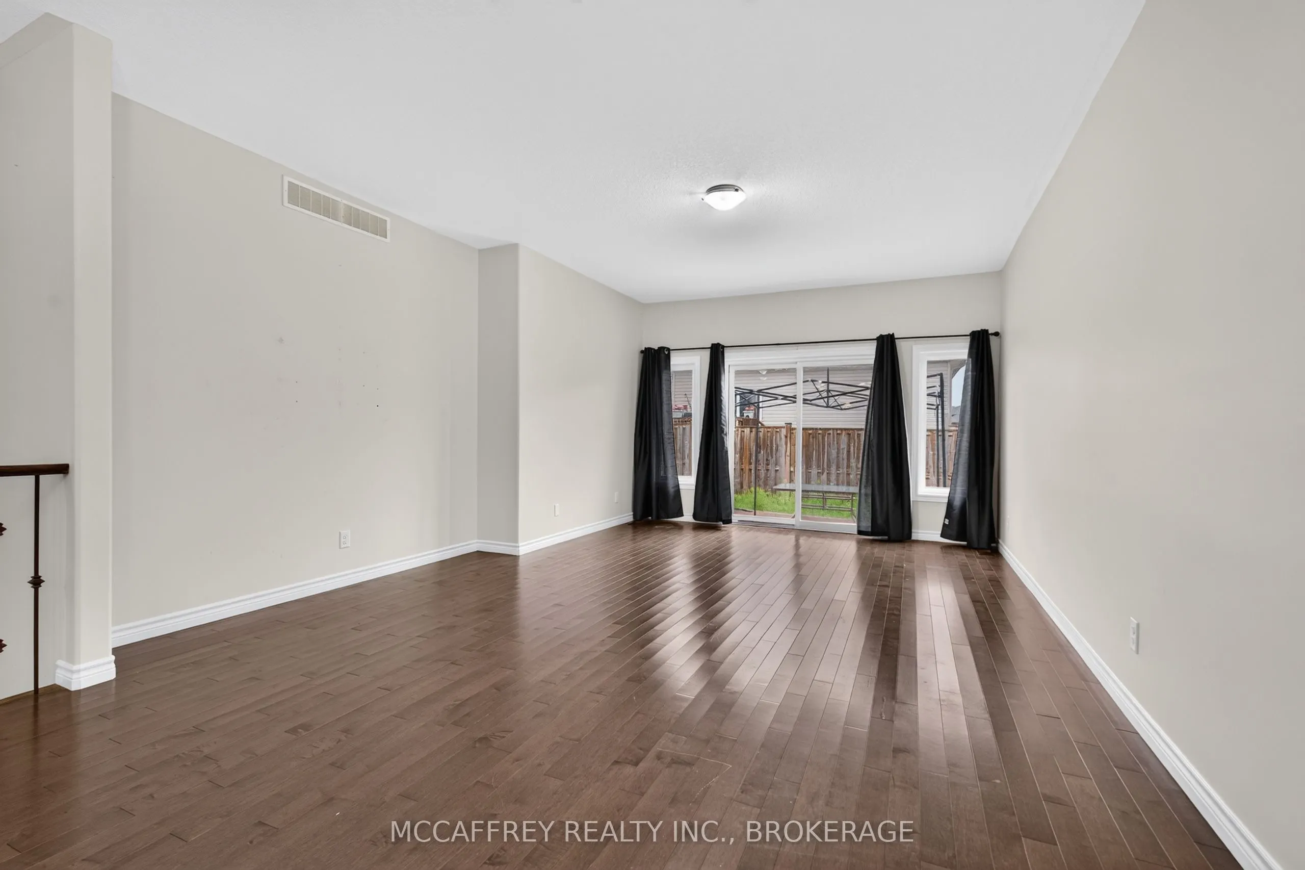 1286 Carfa Crescent