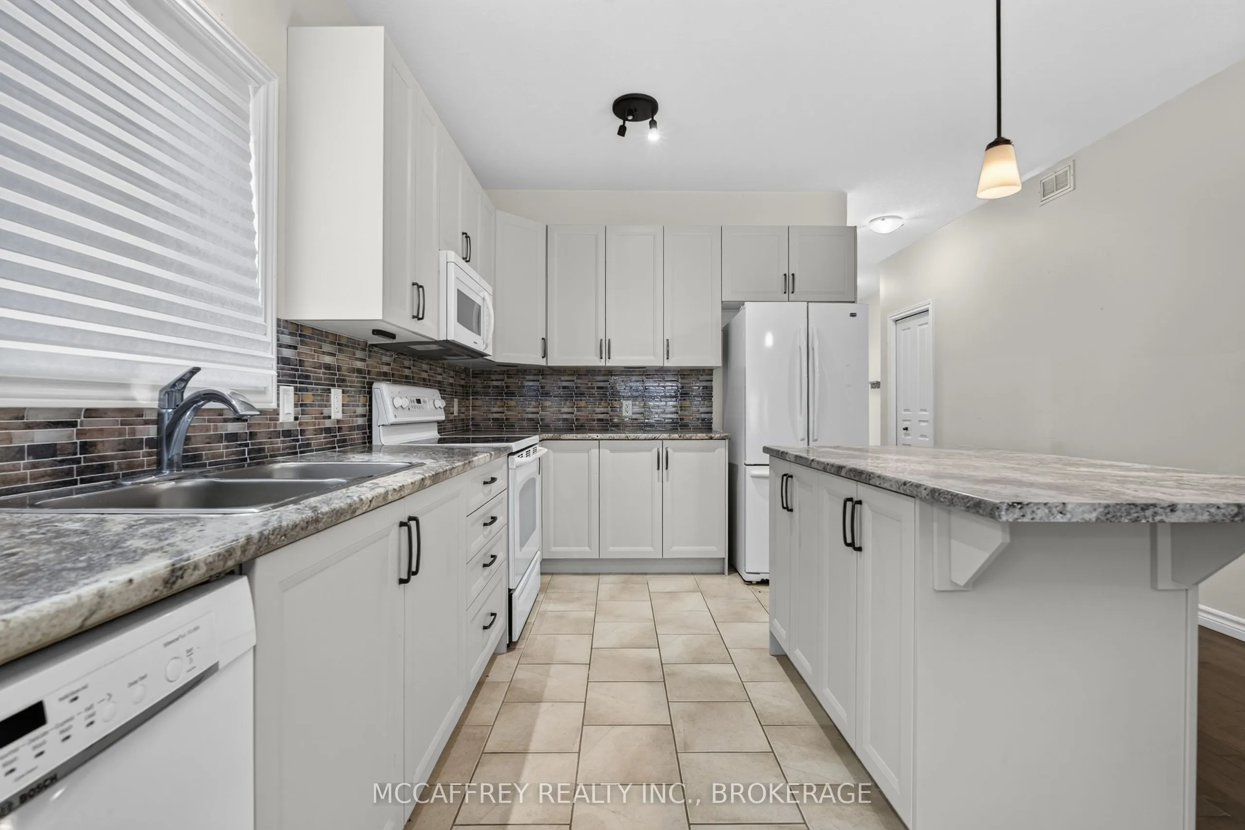 1286 Carfa Crescent