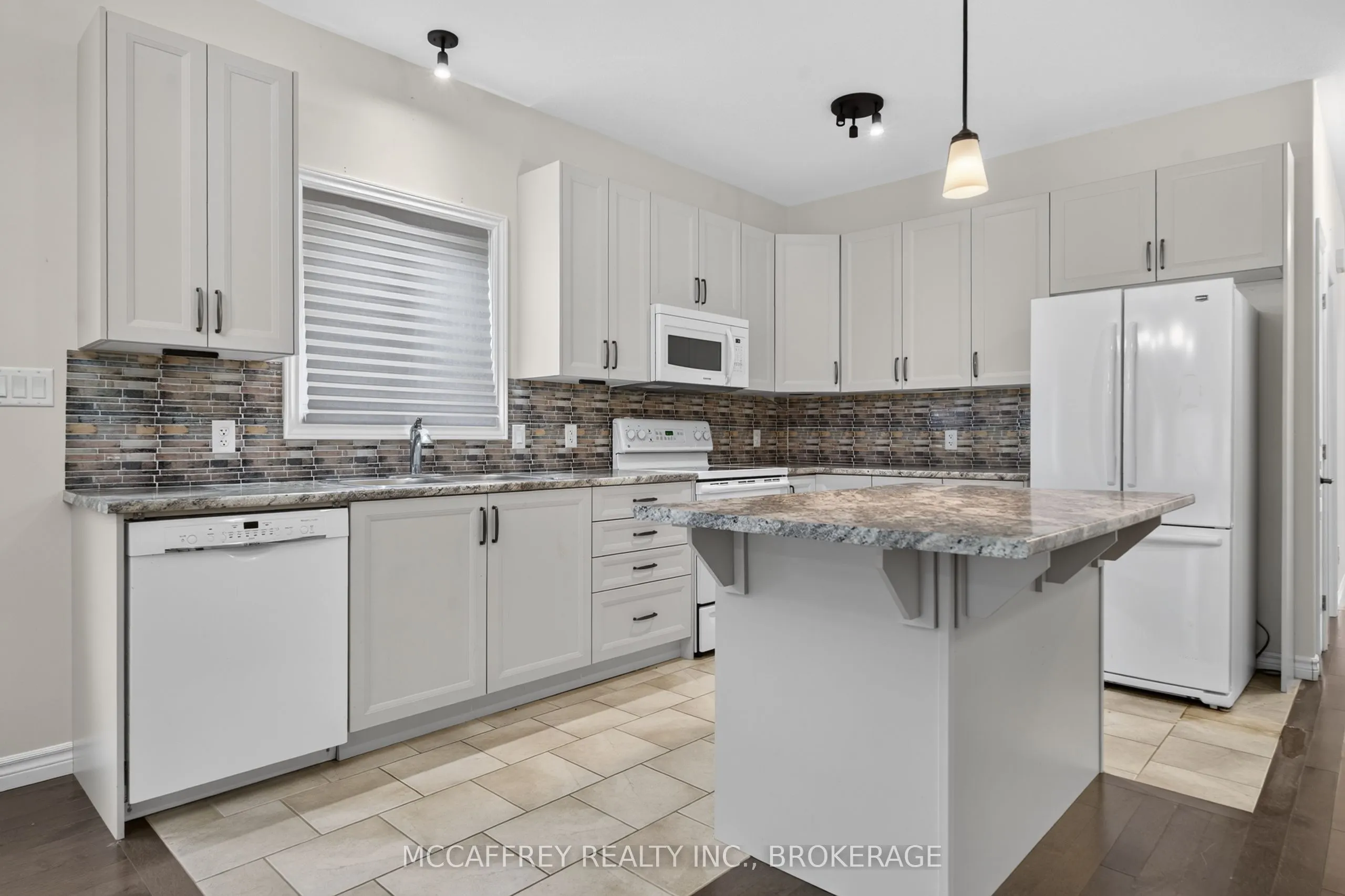 1286 Carfa Crescent