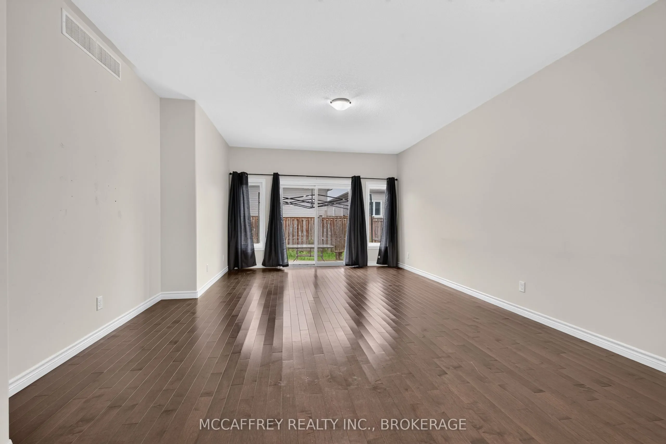 1286 Carfa Crescent