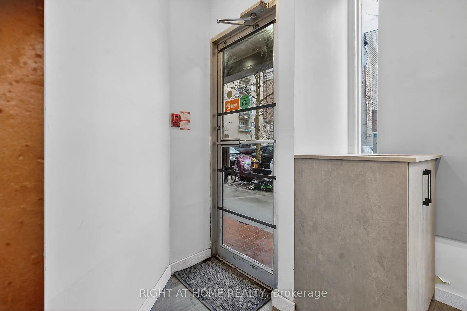 275 Talbot Street