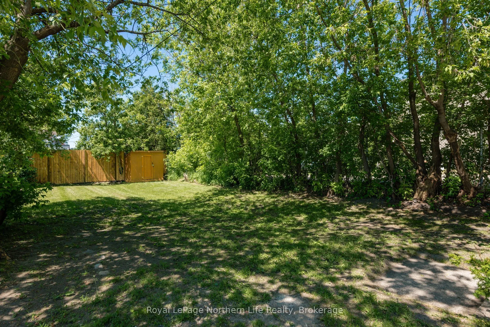 253 Second Avenue W