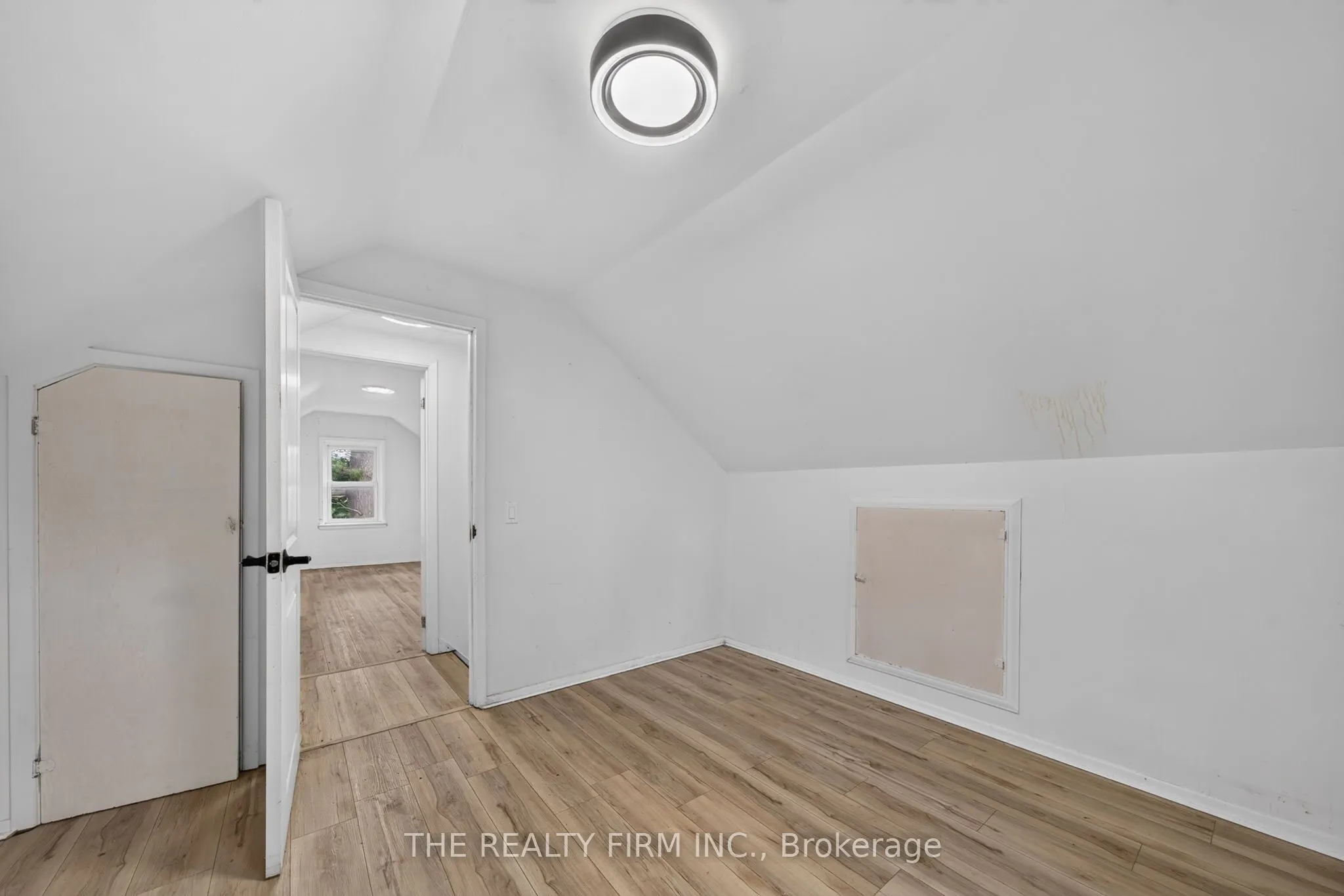 24 Fairview Court