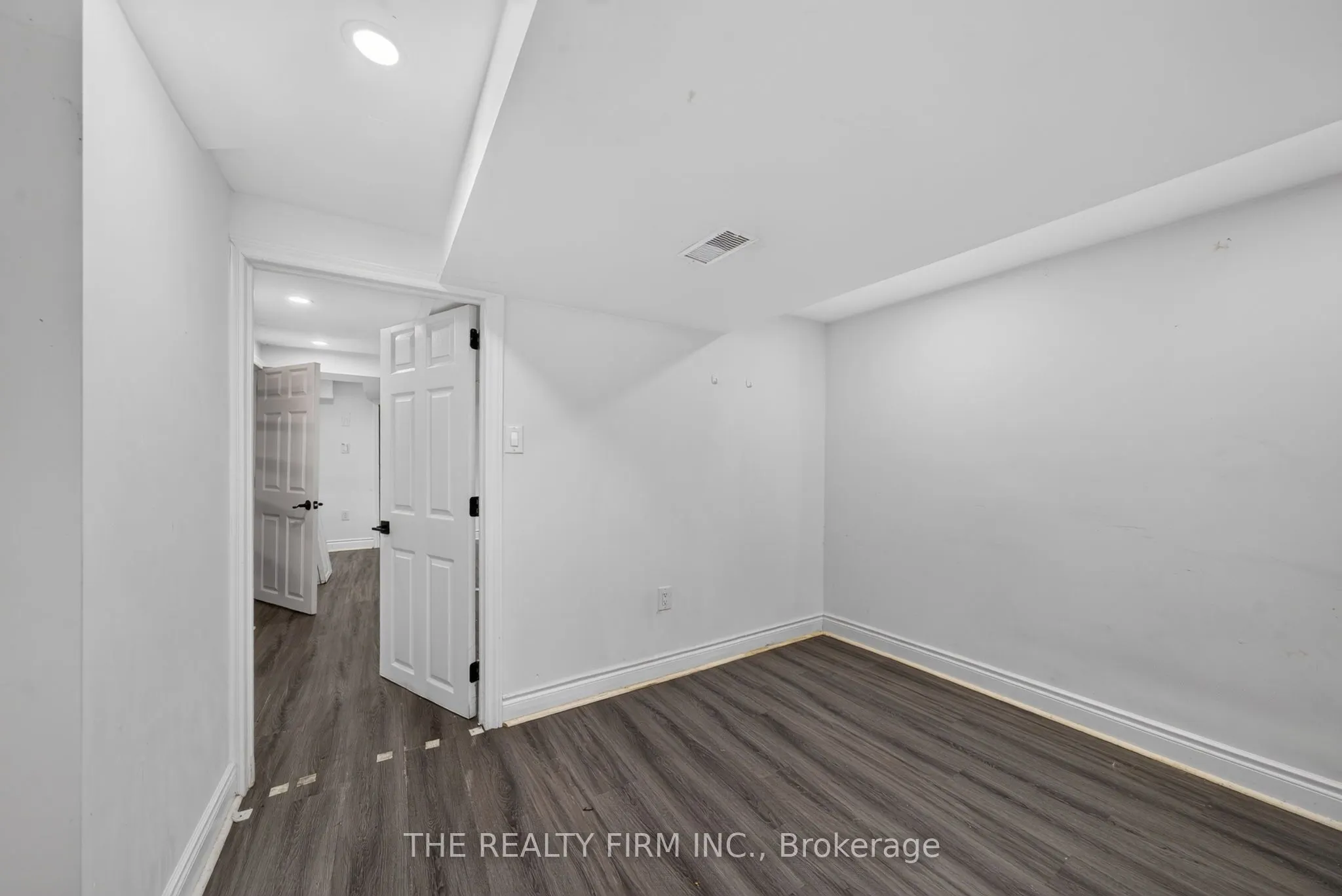 24 Fairview Court