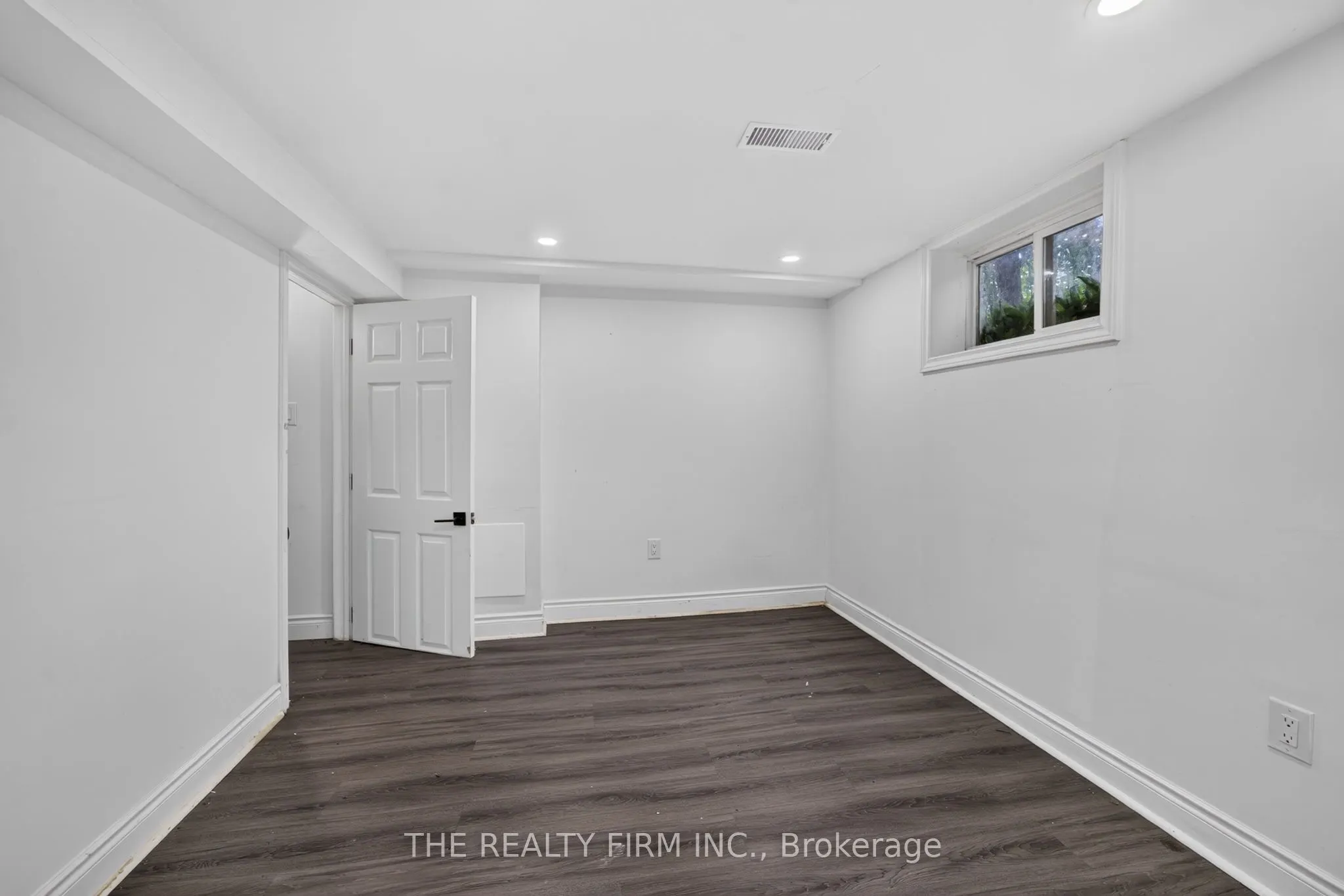 24 Fairview Court