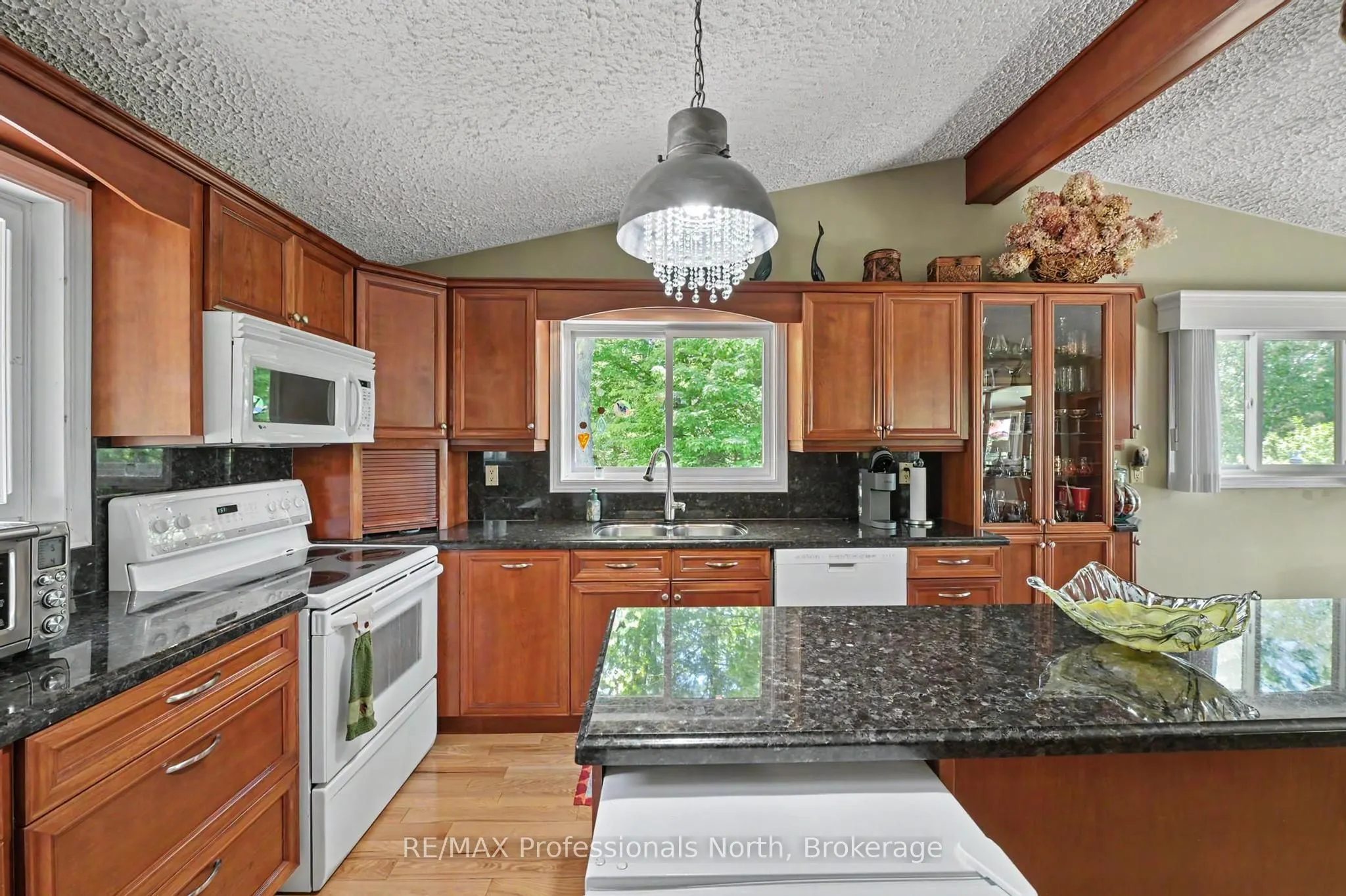 1015 Kelson Road