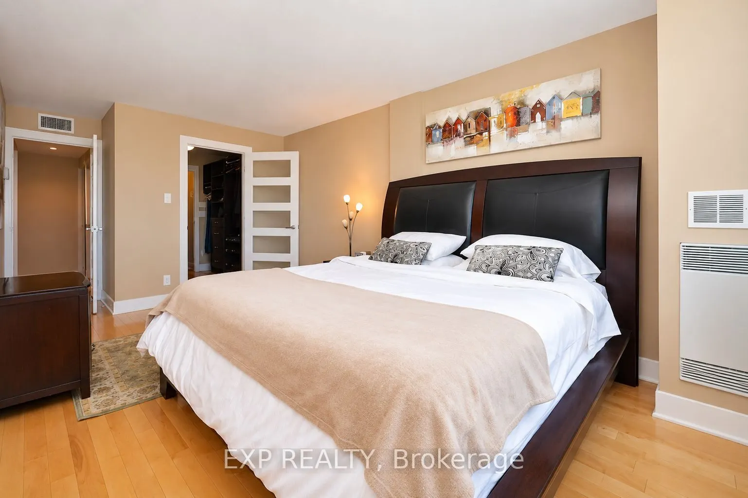 160 George Street #401