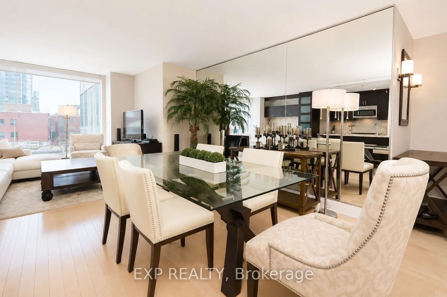 160 George Street #401