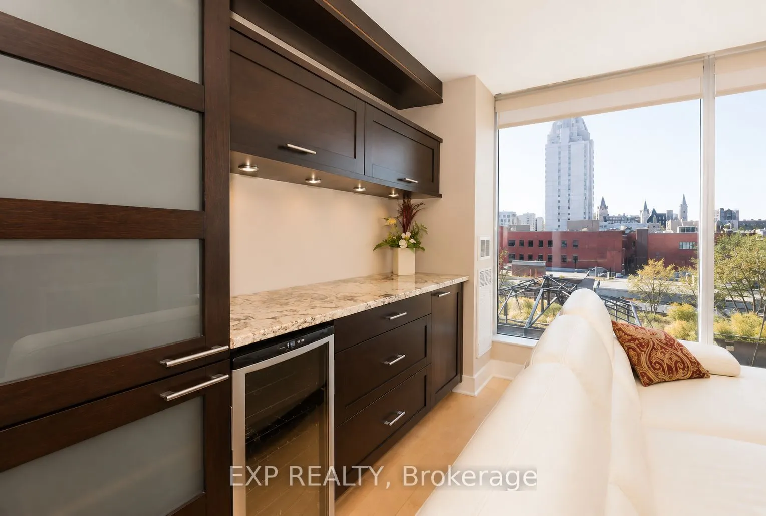 160 George Street #401
