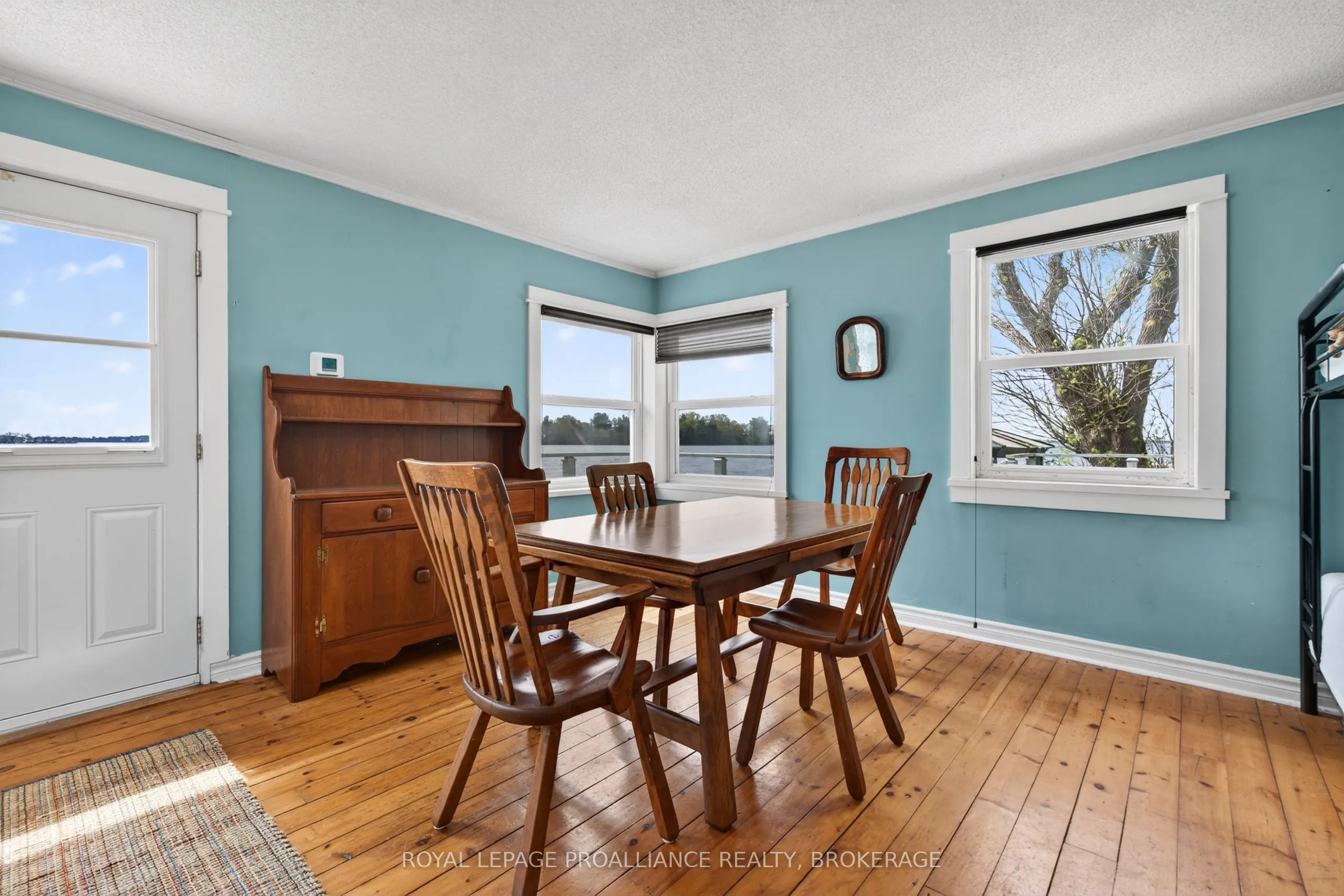 1295 Highway 2