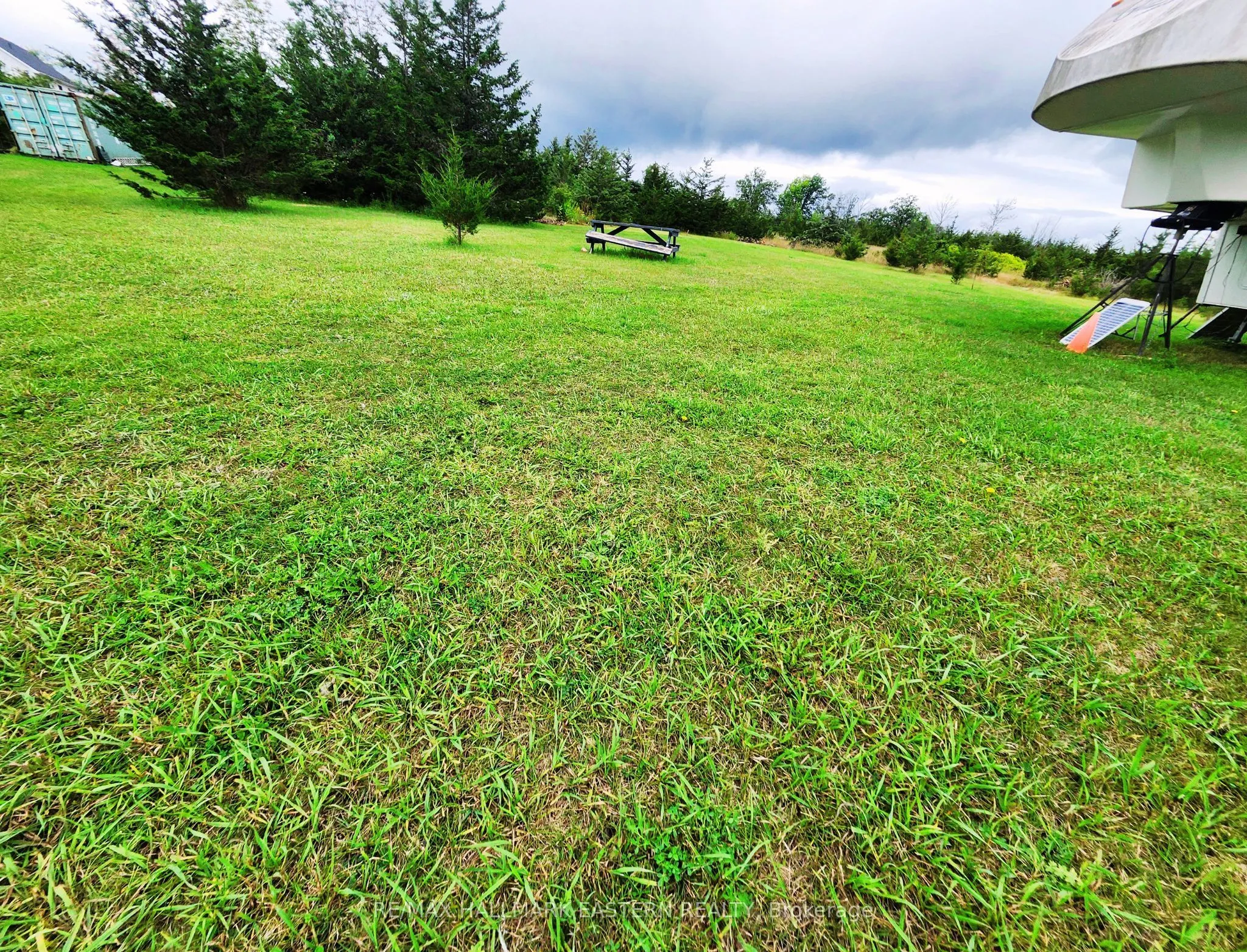 2098 13th Line E
