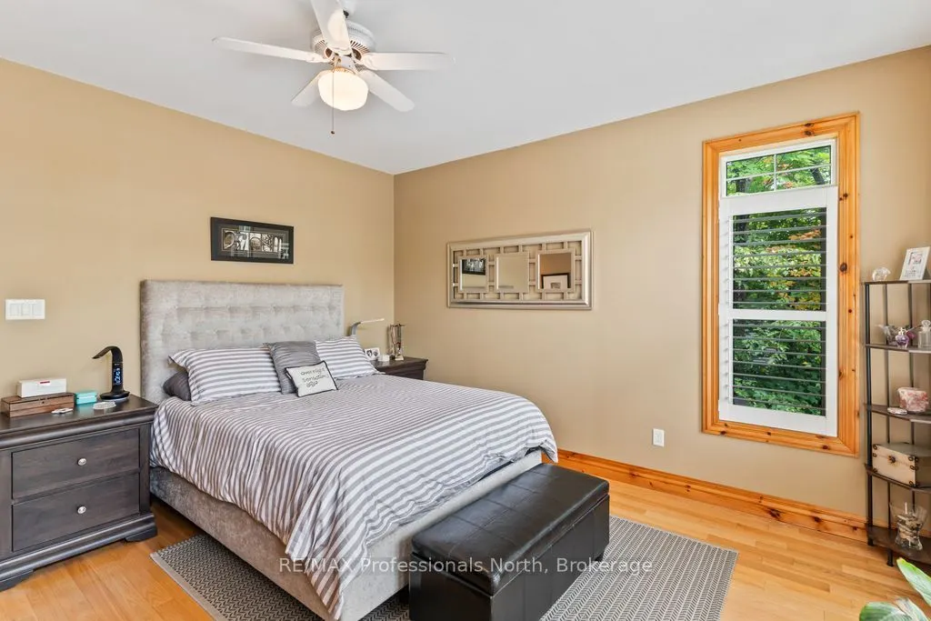 1041 Kingfisher Lane