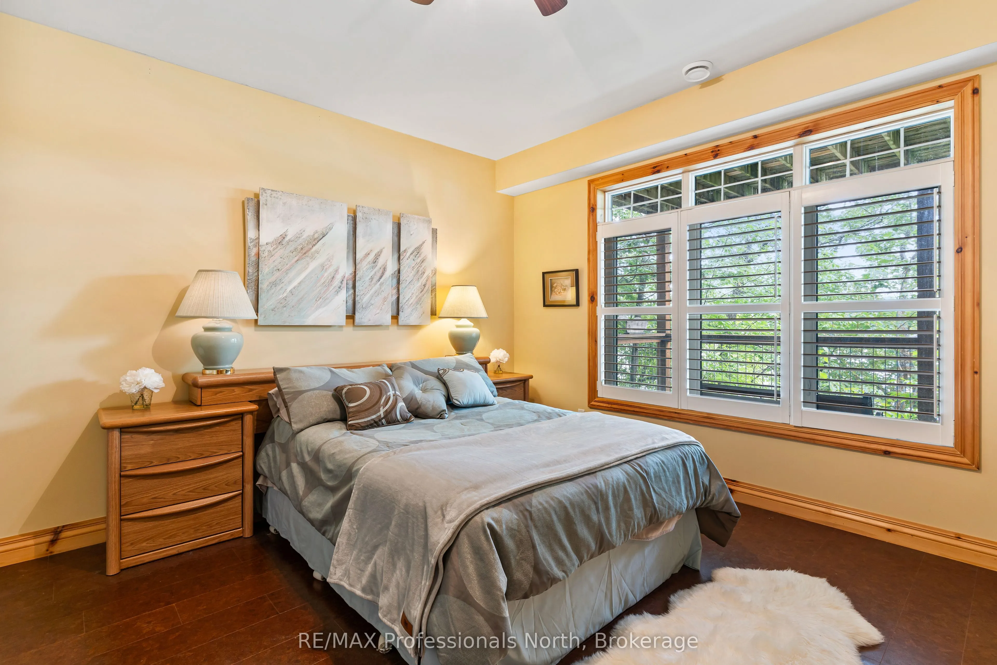 1041 Kingfisher Lane
