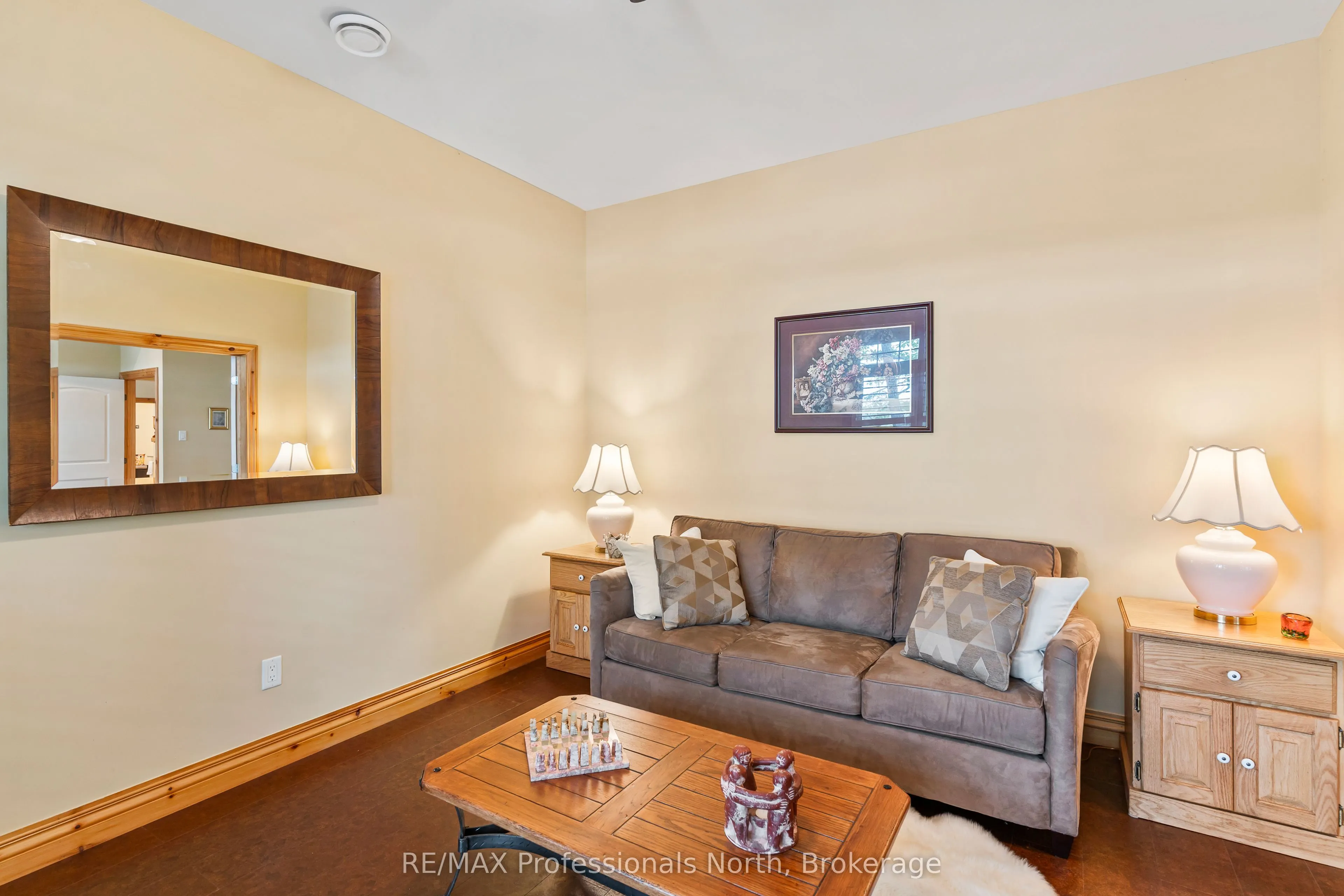 1041 Kingfisher Lane
