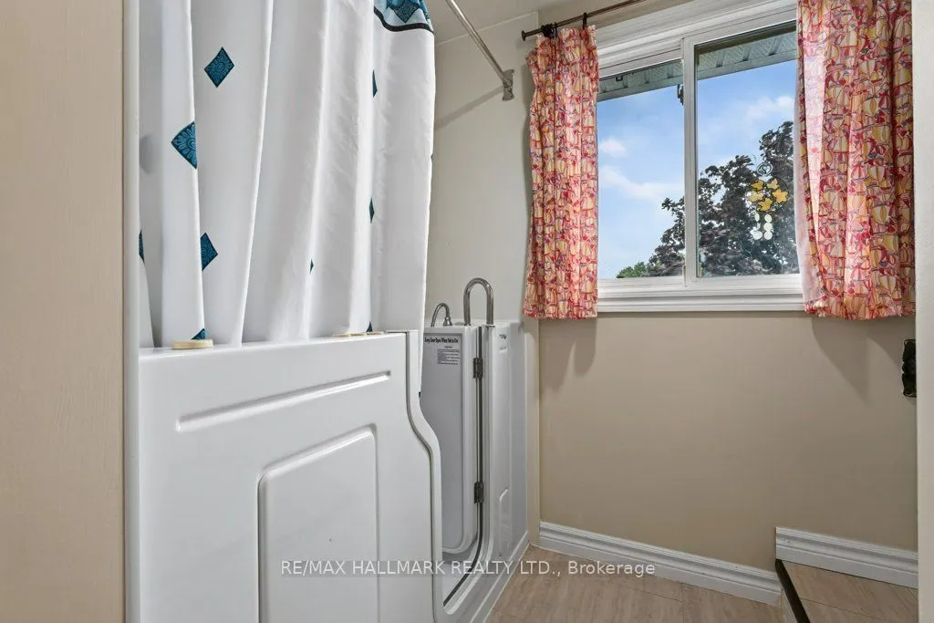 5006 Friesen Boulevard #10