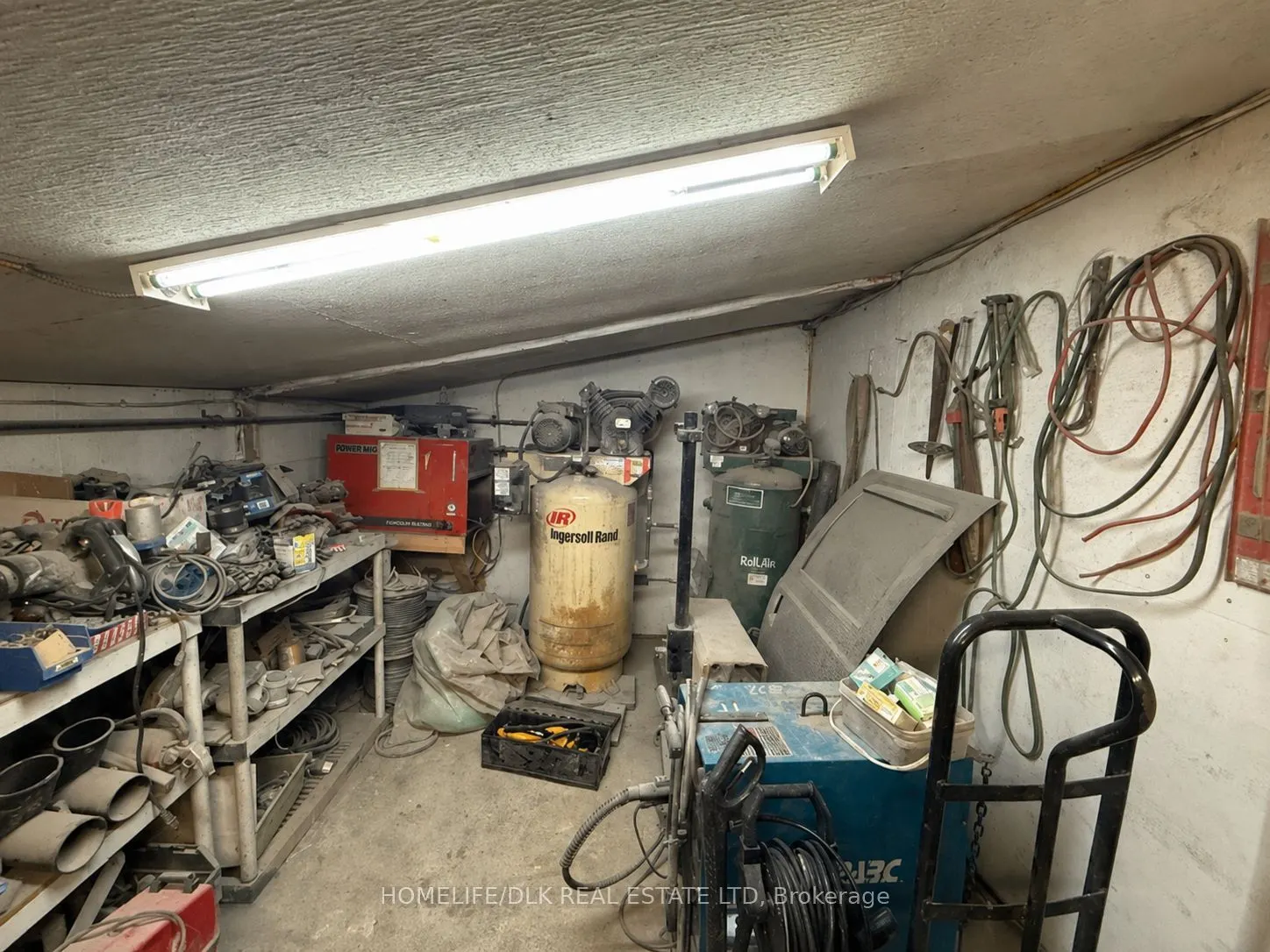 3921 Donnelly Drive