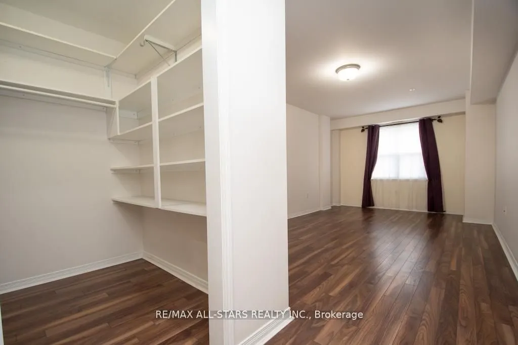 8 Huron Street #106