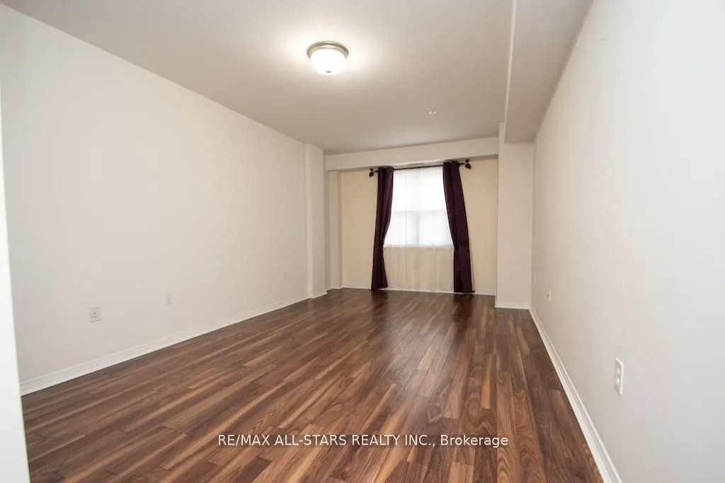 8 Huron Street #106