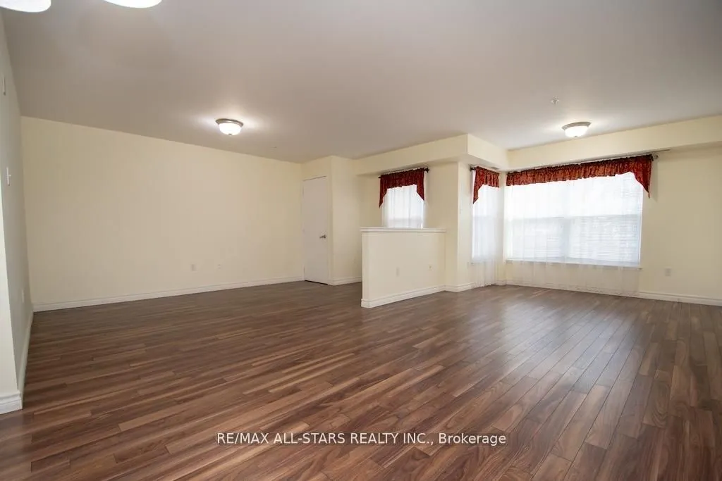 8 Huron Street #106