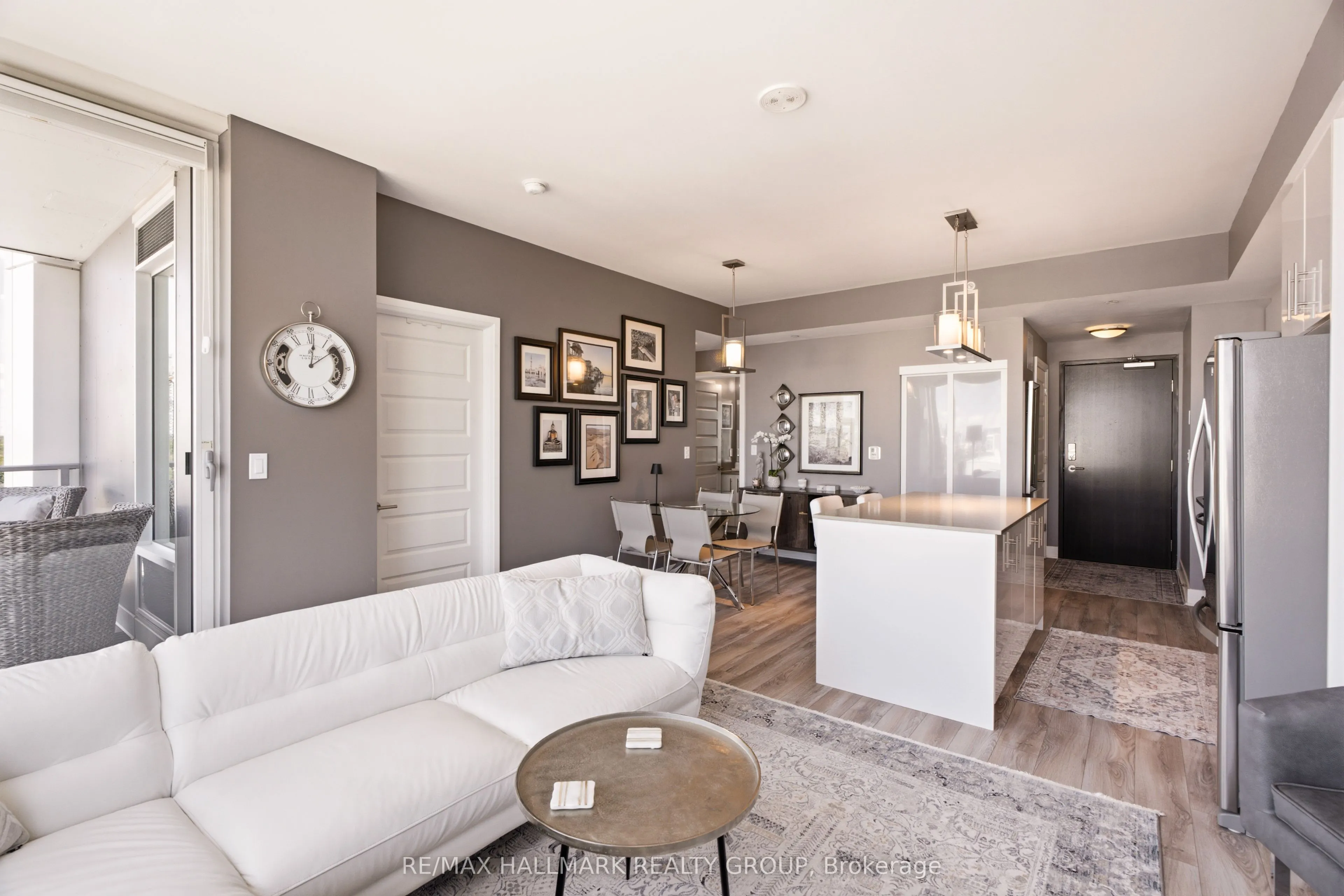 1035 Bank Street #1205