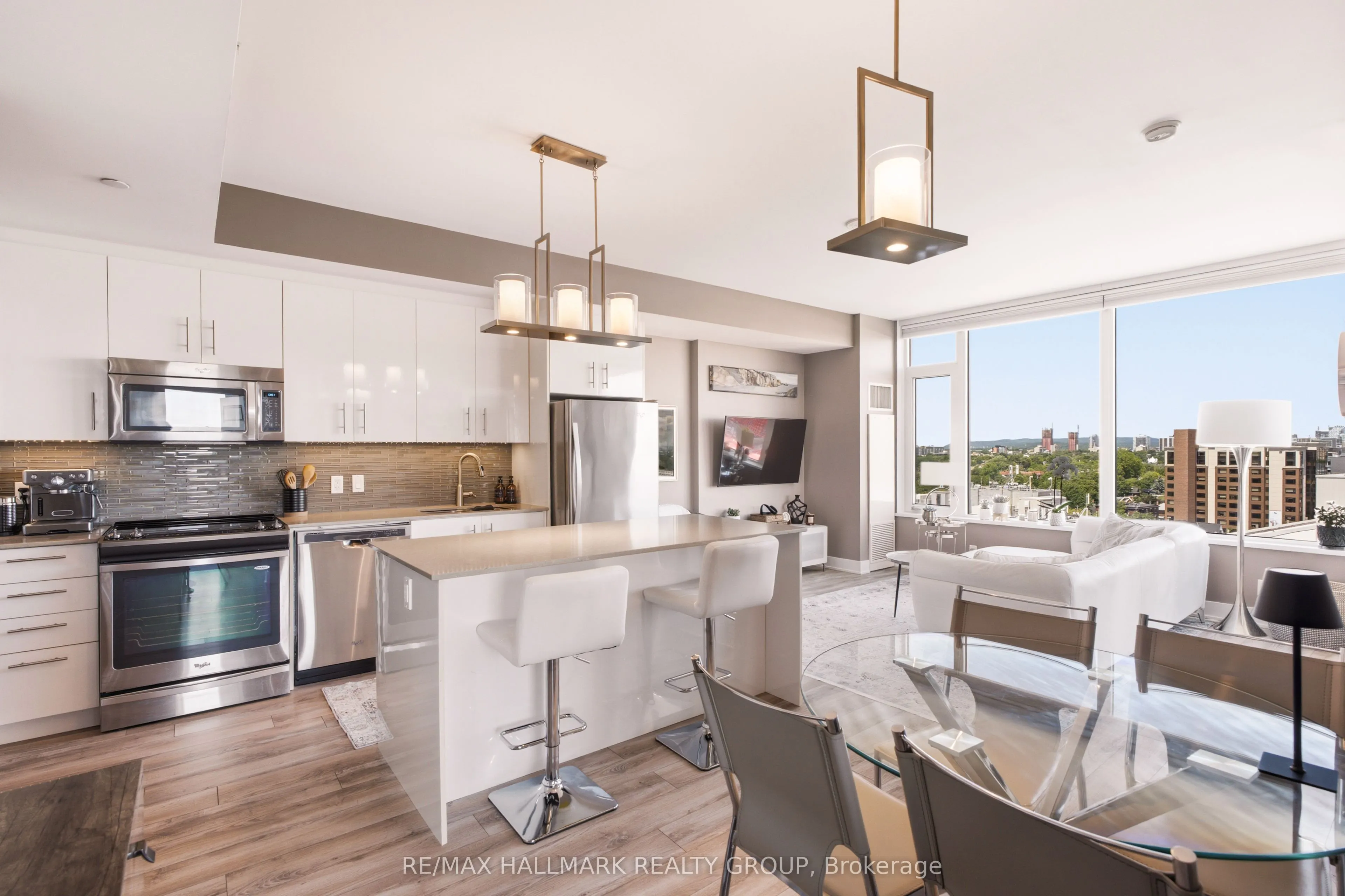 1035 Bank Street #1205