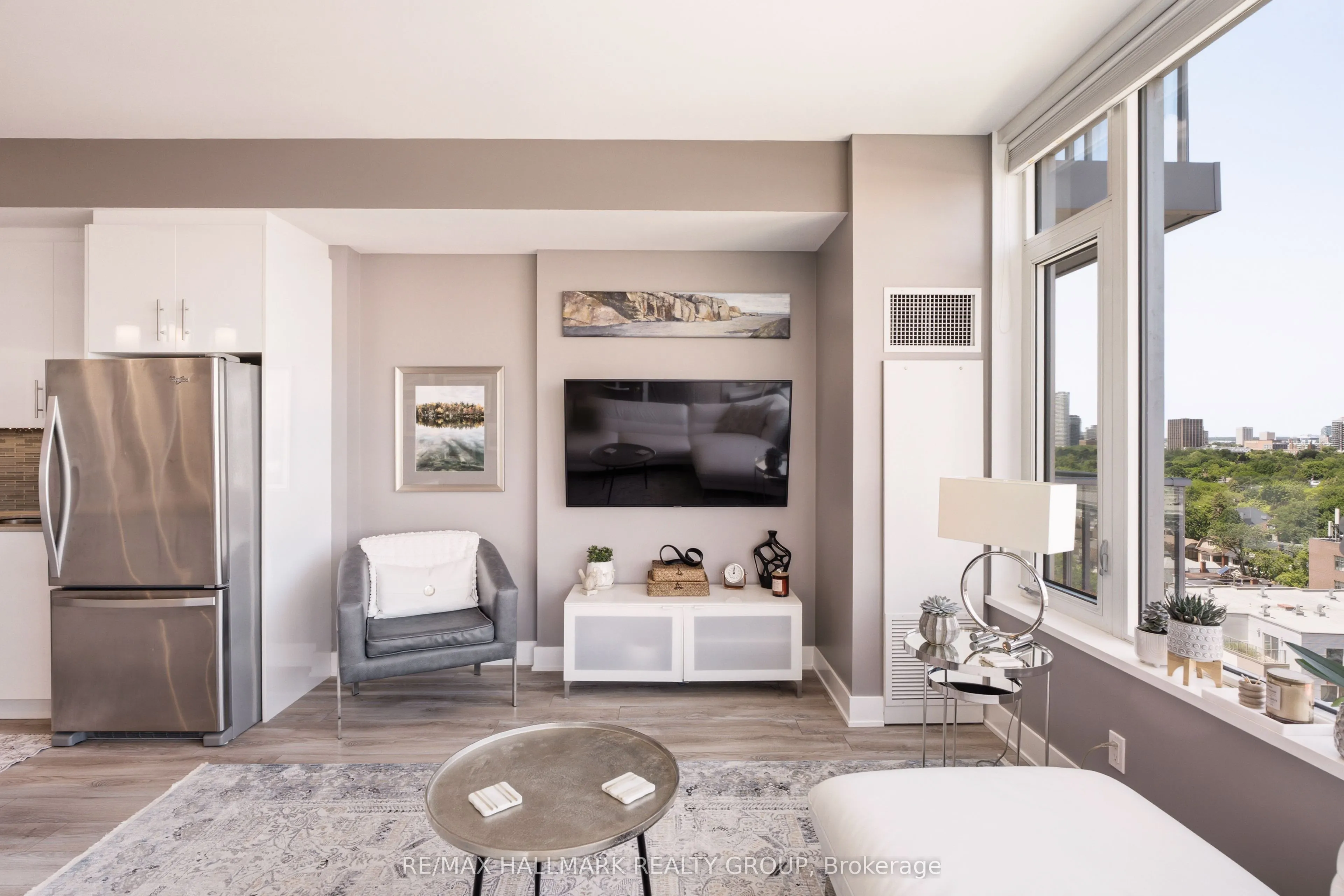 1035 Bank Street #1205