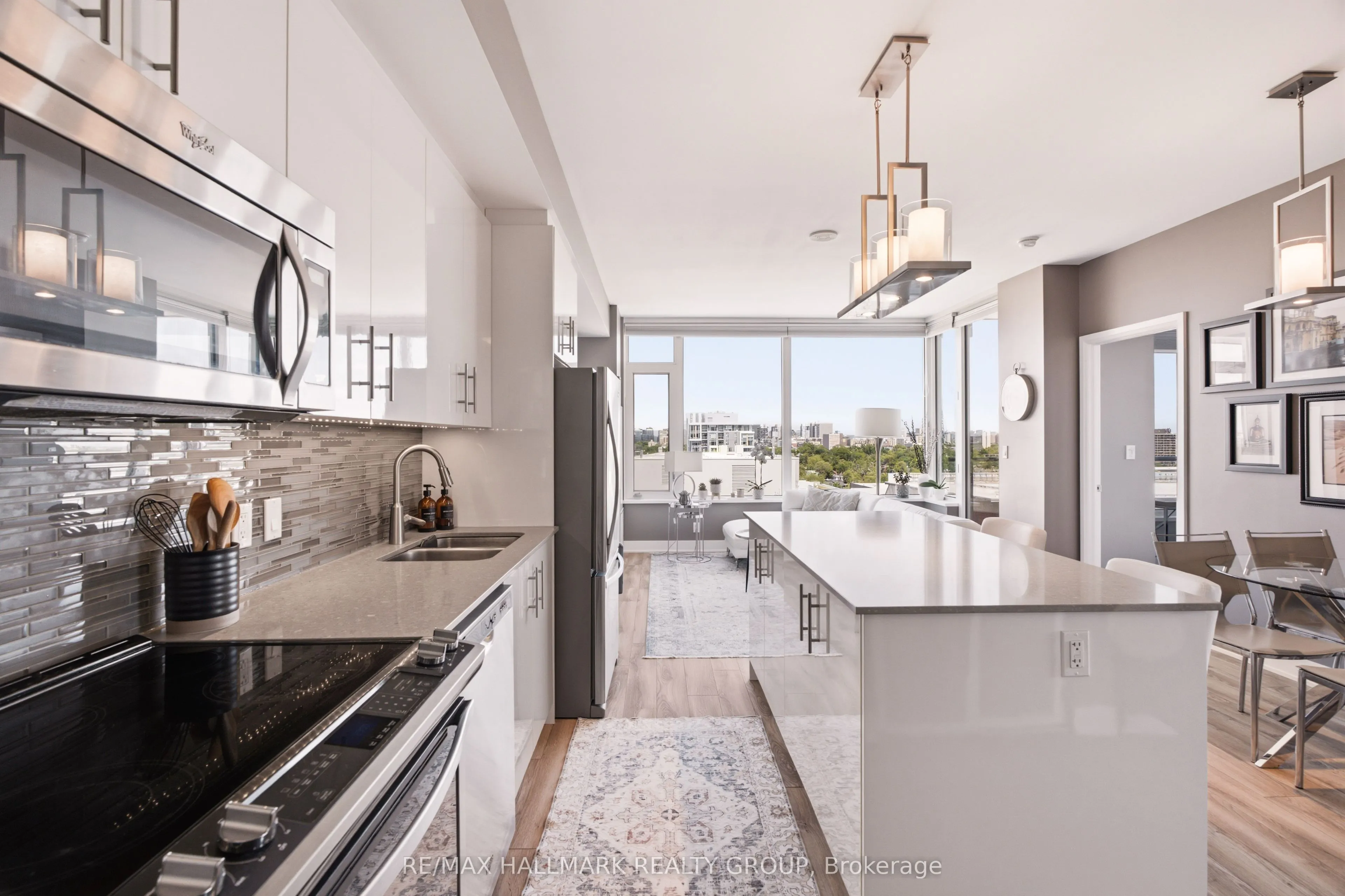 1035 Bank Street #1205