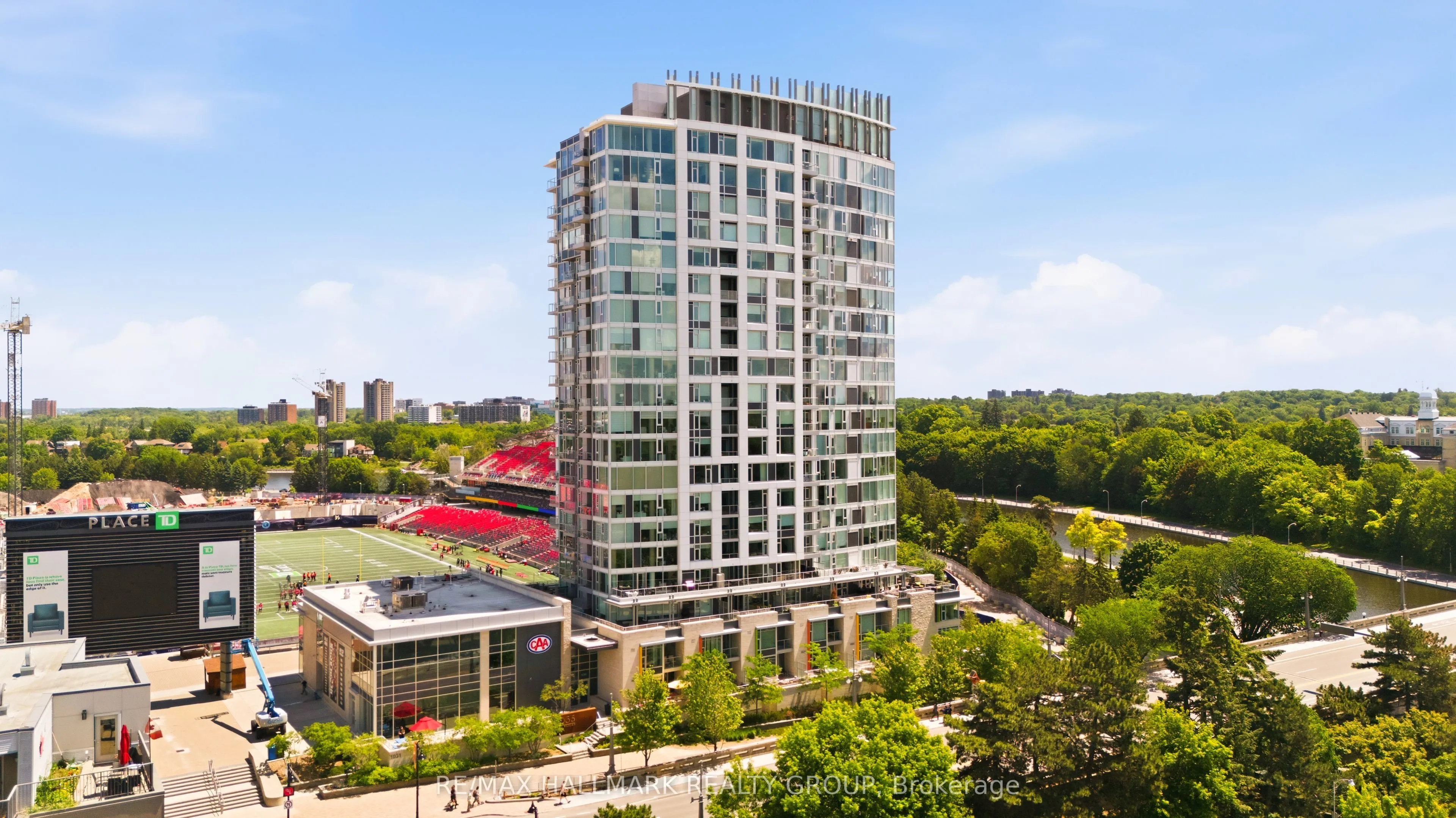 1035 Bank Street #1205
