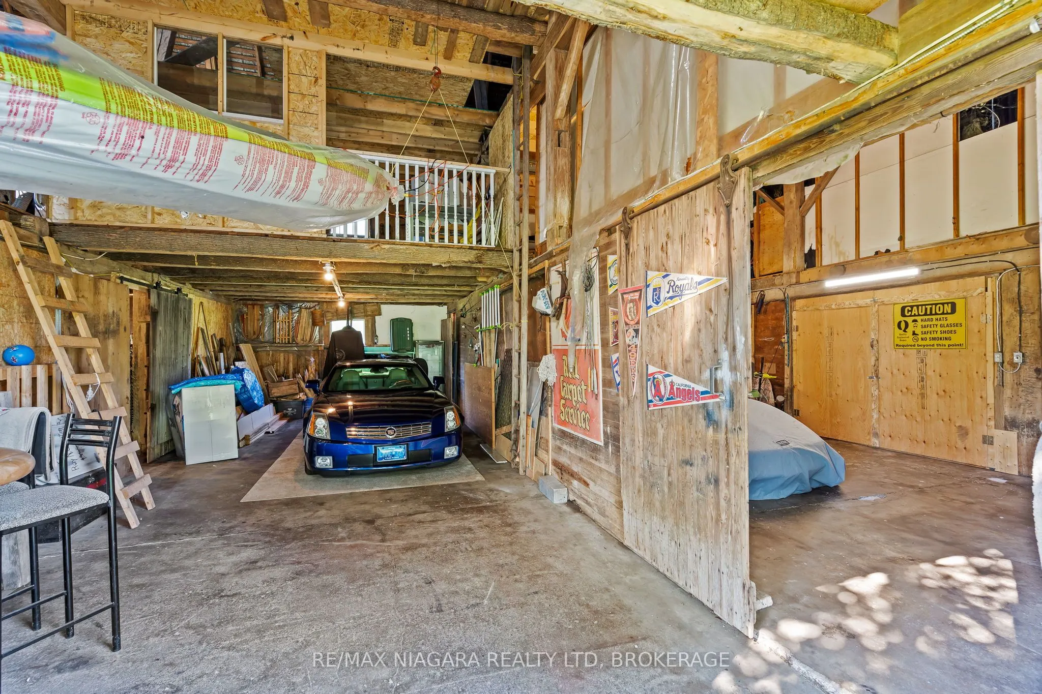 11562 Lakeshore Road