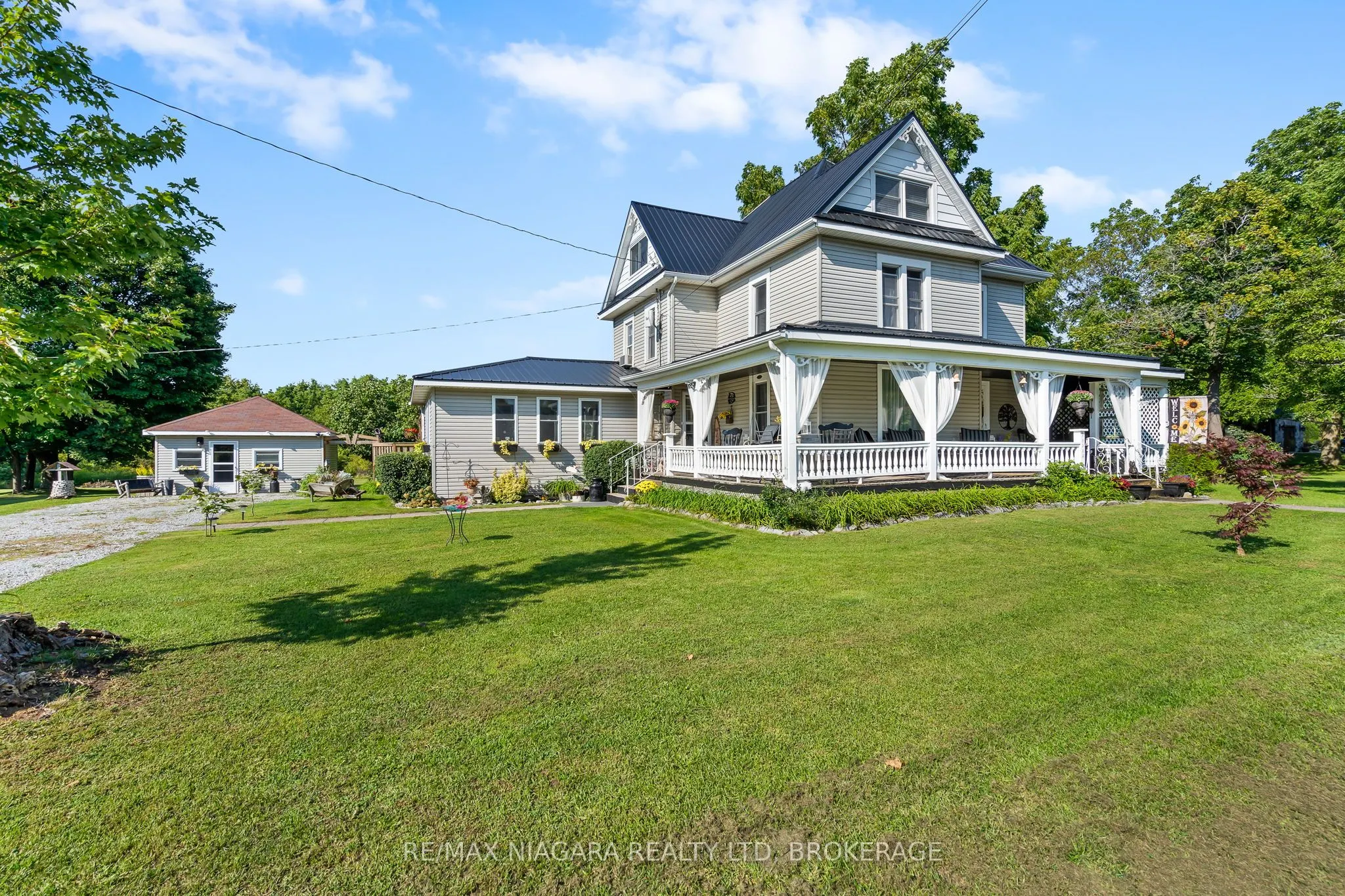 11562 Lakeshore Road