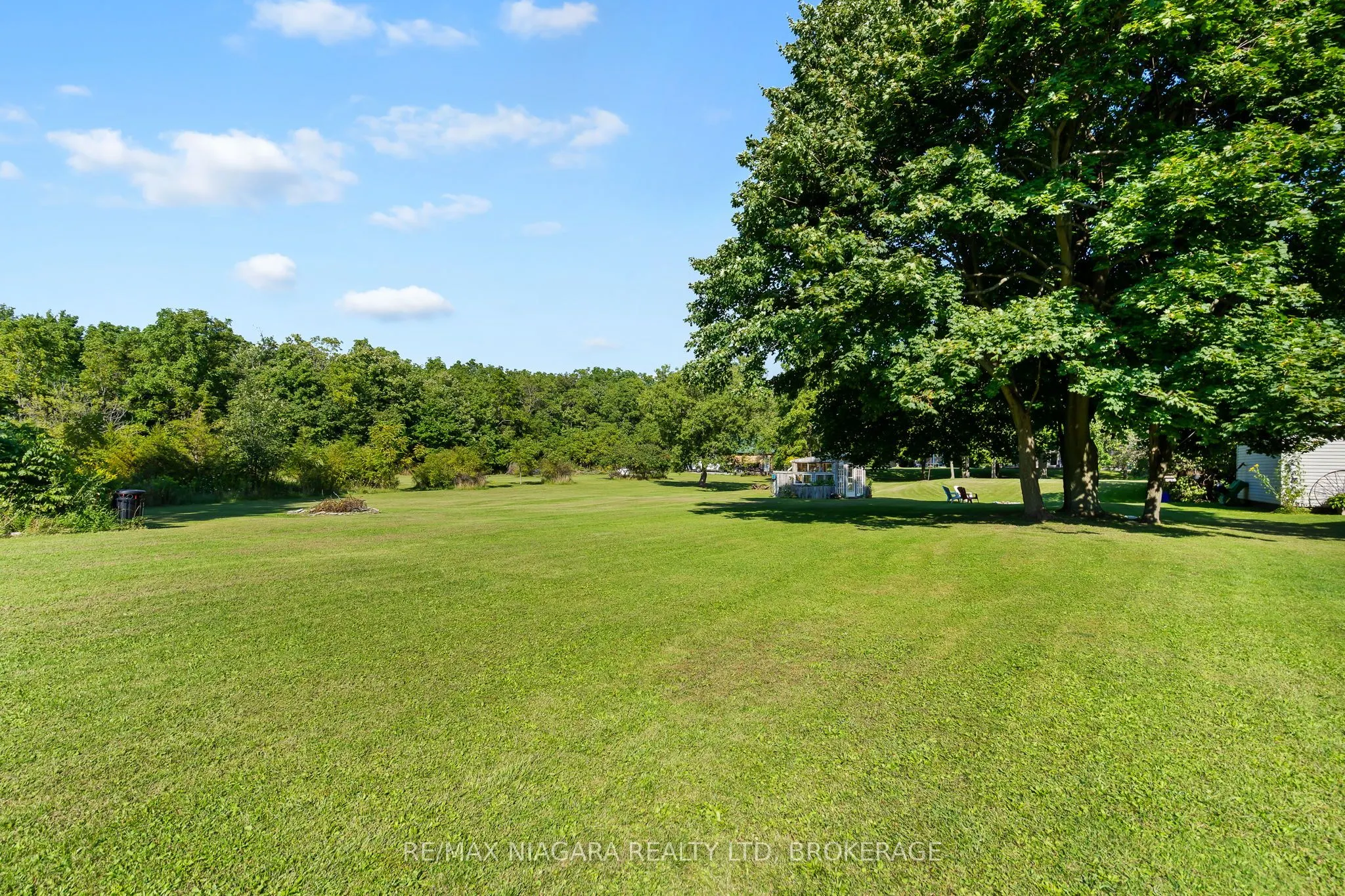 11562 Lakeshore Road