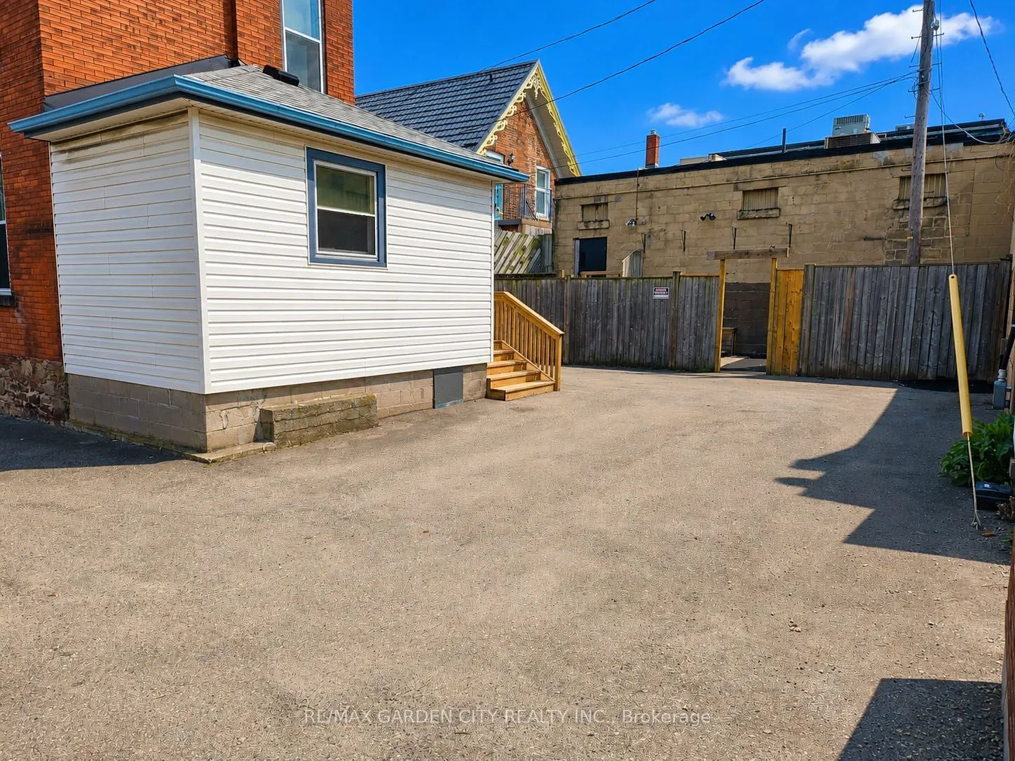 7 ONTARIO Street