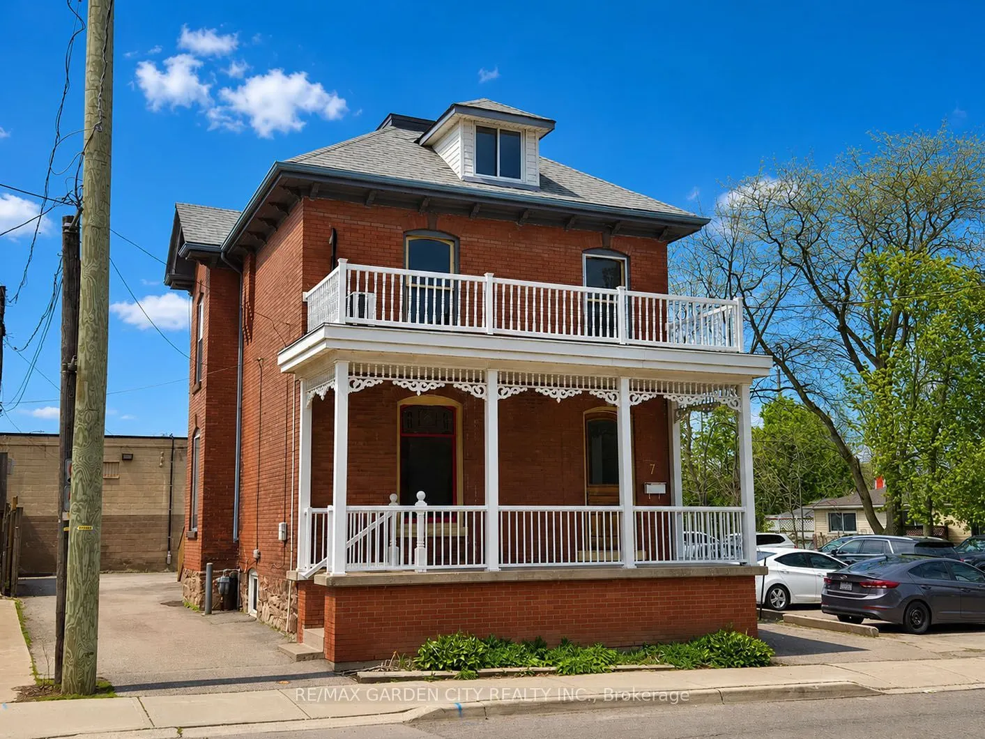 7 ONTARIO Street
