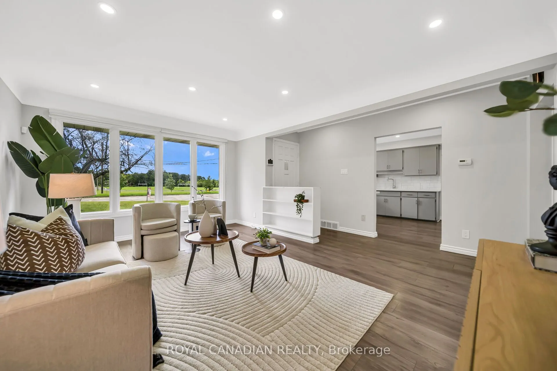 284 Cedar Crescent