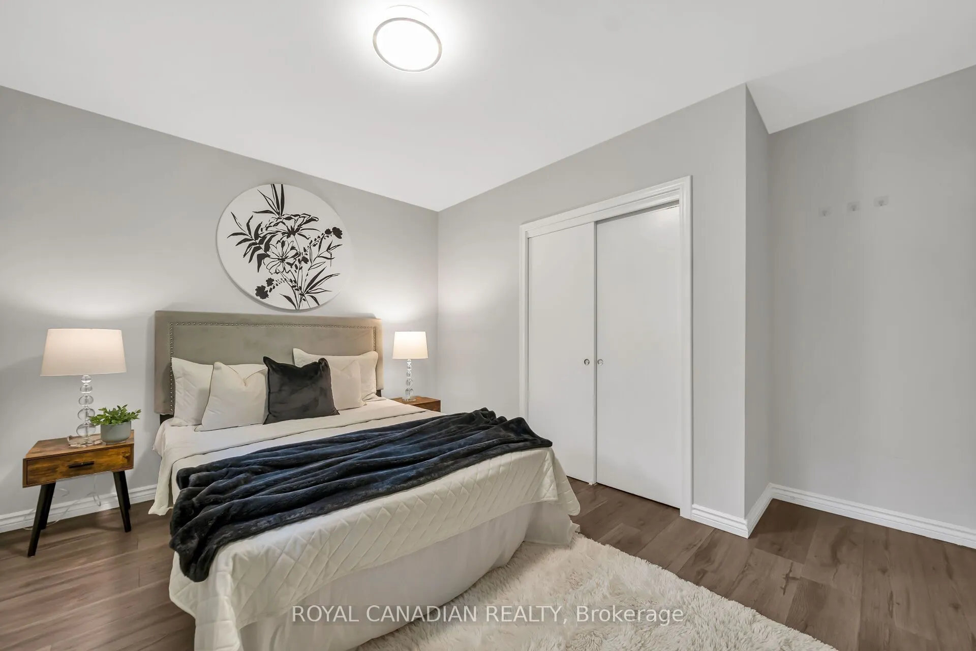 284 Cedar Crescent