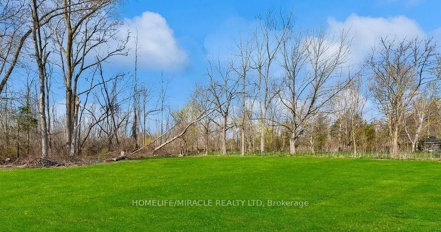 3035 Niagara Parkway