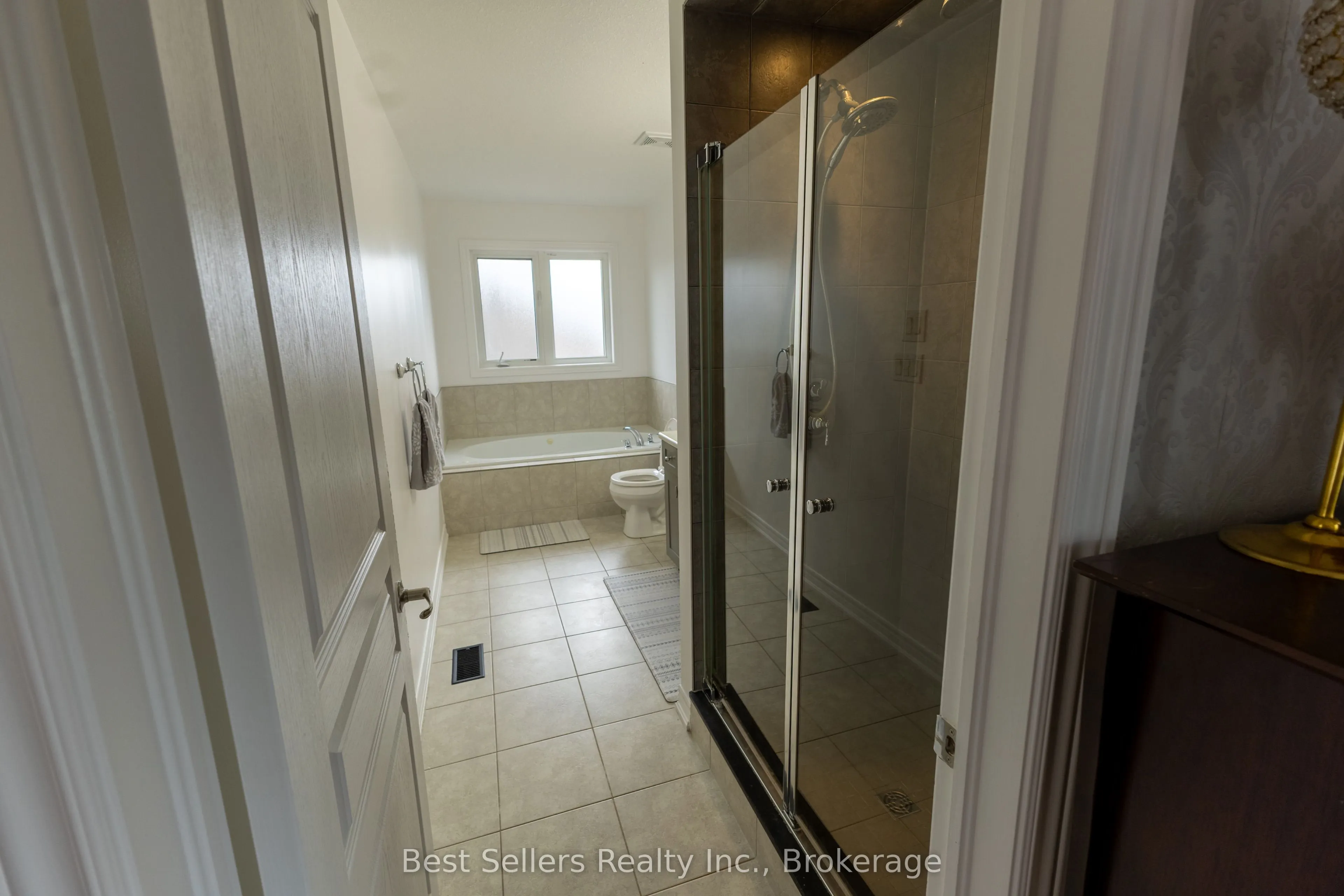 214 Cardinal Crescent